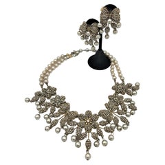 Vintage Miriam Haskell set, necklace and clip-on earing collectore pieces, 1940s