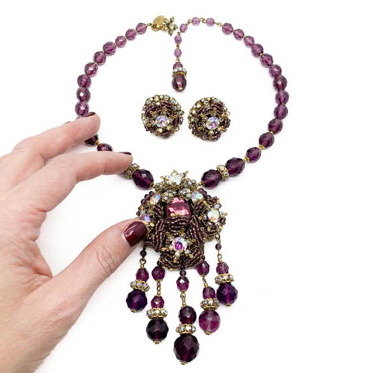 Vintage Miriam Haskell Statement Amethyst Crystal Necklace & Earrings 1950s Damen im Angebot