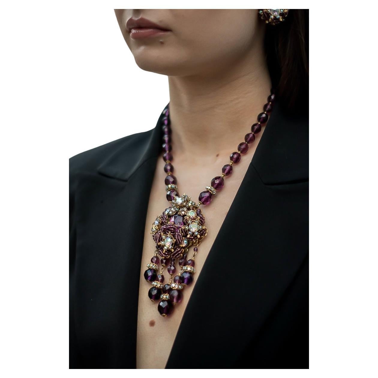 Vintage Miriam Haskell Statement Amethyst Crystal Necklace 
Earrings 1950s im Angebot