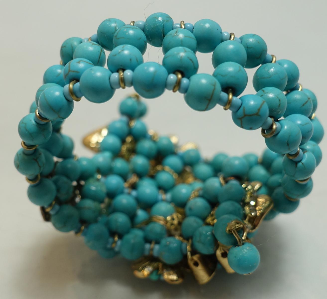 Vintage Miriam Haskell Turquoise Color Glass Beads & Crystal Wrap Bracelet In Good Condition For Sale In New York, NY
