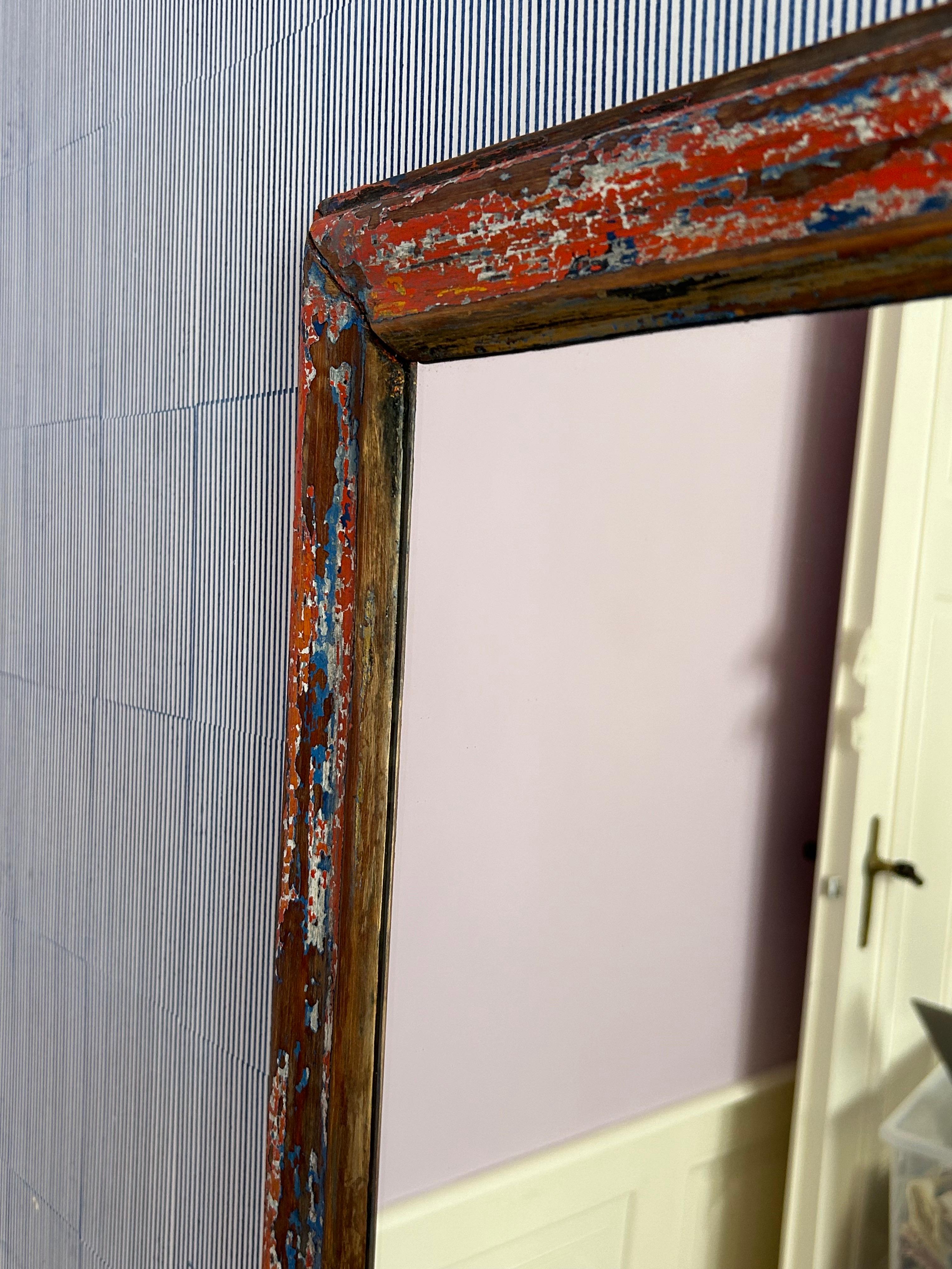 Miroir vintage dans un cadre en bois ancien avec peinture d'origine, France, 20ème siècle en vente 2