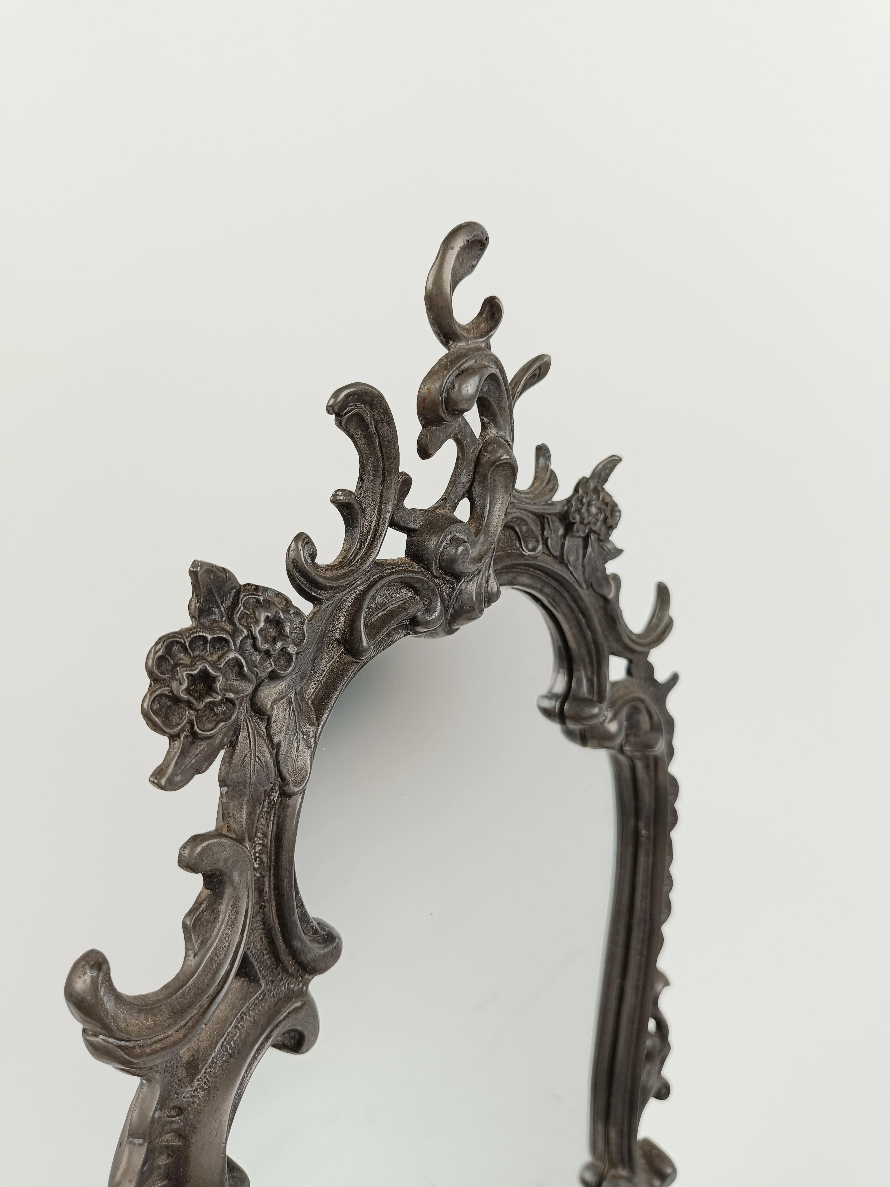 Miroir vintage de style rococo baroque fabriqué en argent allemand Bon état - En vente à Roma, IT