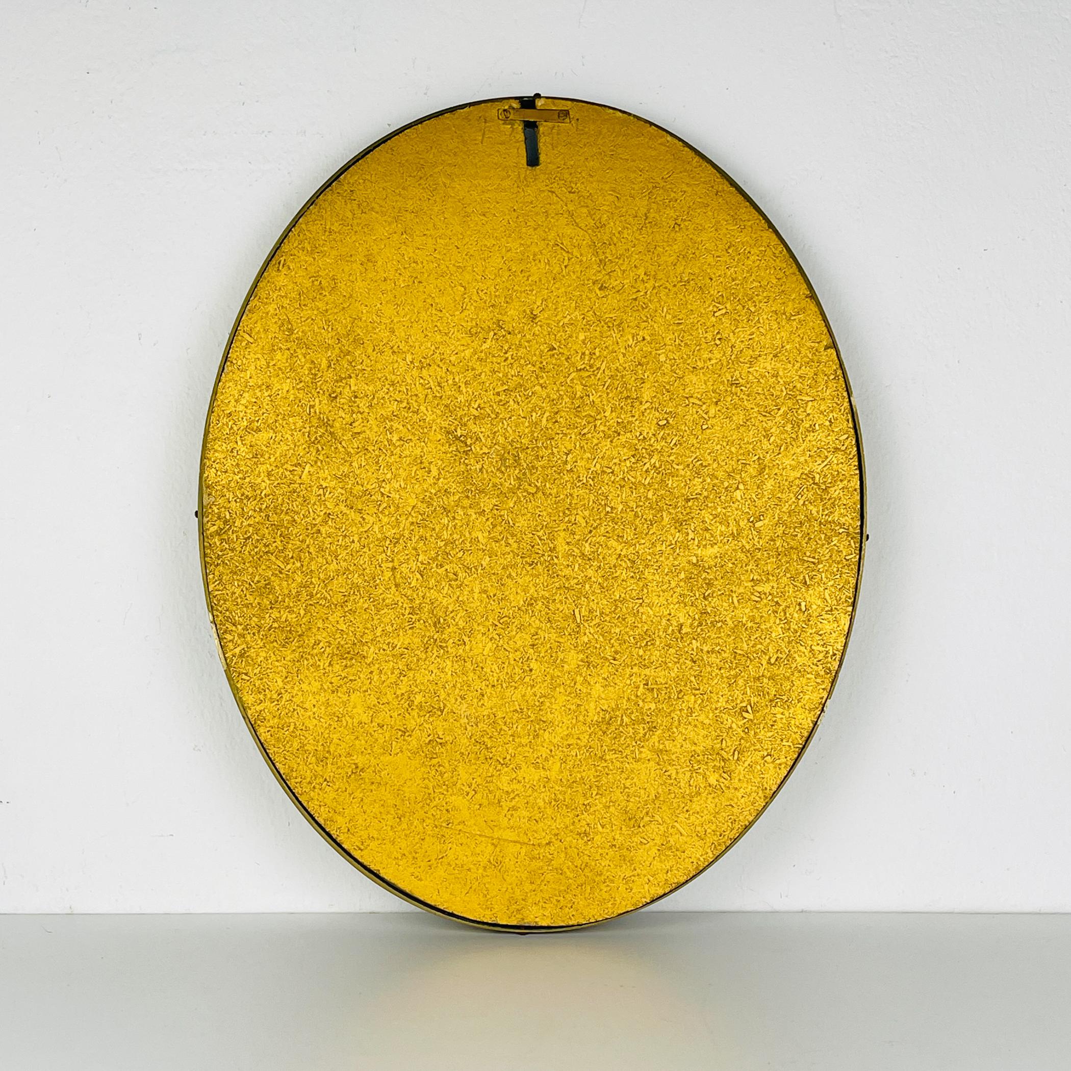 Laiton Miroir vintage avec cadre en laiton, Italie, années 1950 en vente