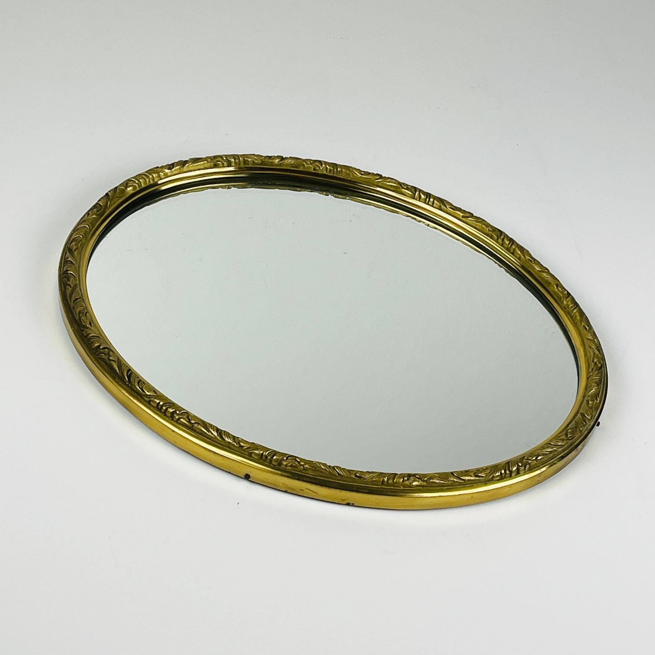 Miroir vintage avec cadre en laiton, Italie, années 1950 en vente 1