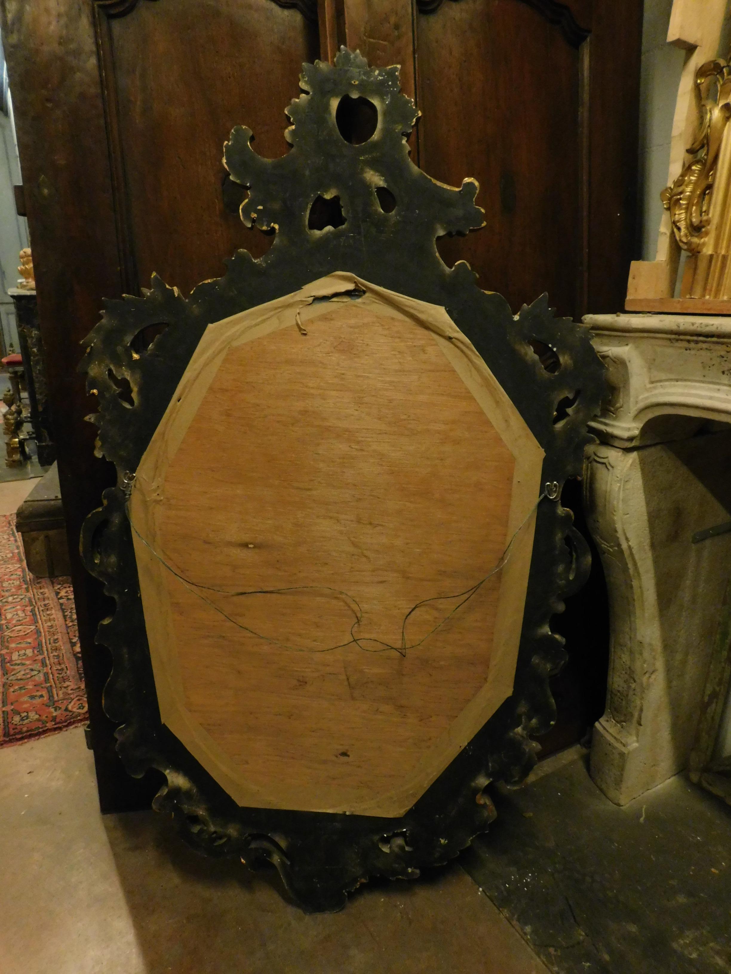 Vintage Mirror in Carved and Gilded Wood, '800 Italy For Sale 2