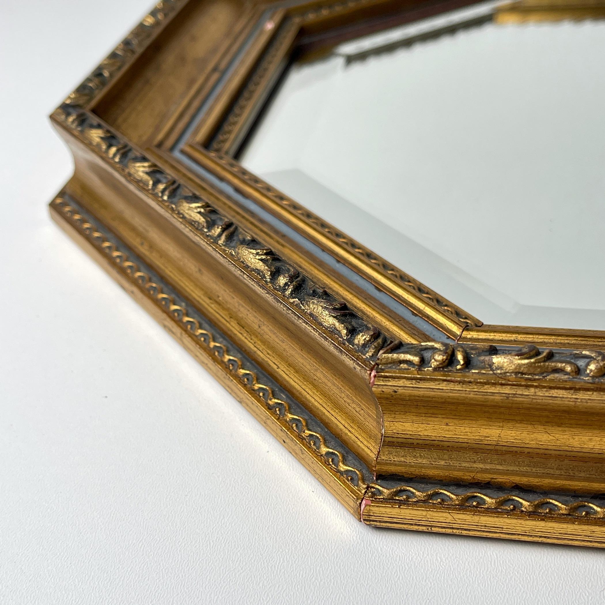 Vintage Mirror in golden wooden octagonal frame, Italy 1950s  5