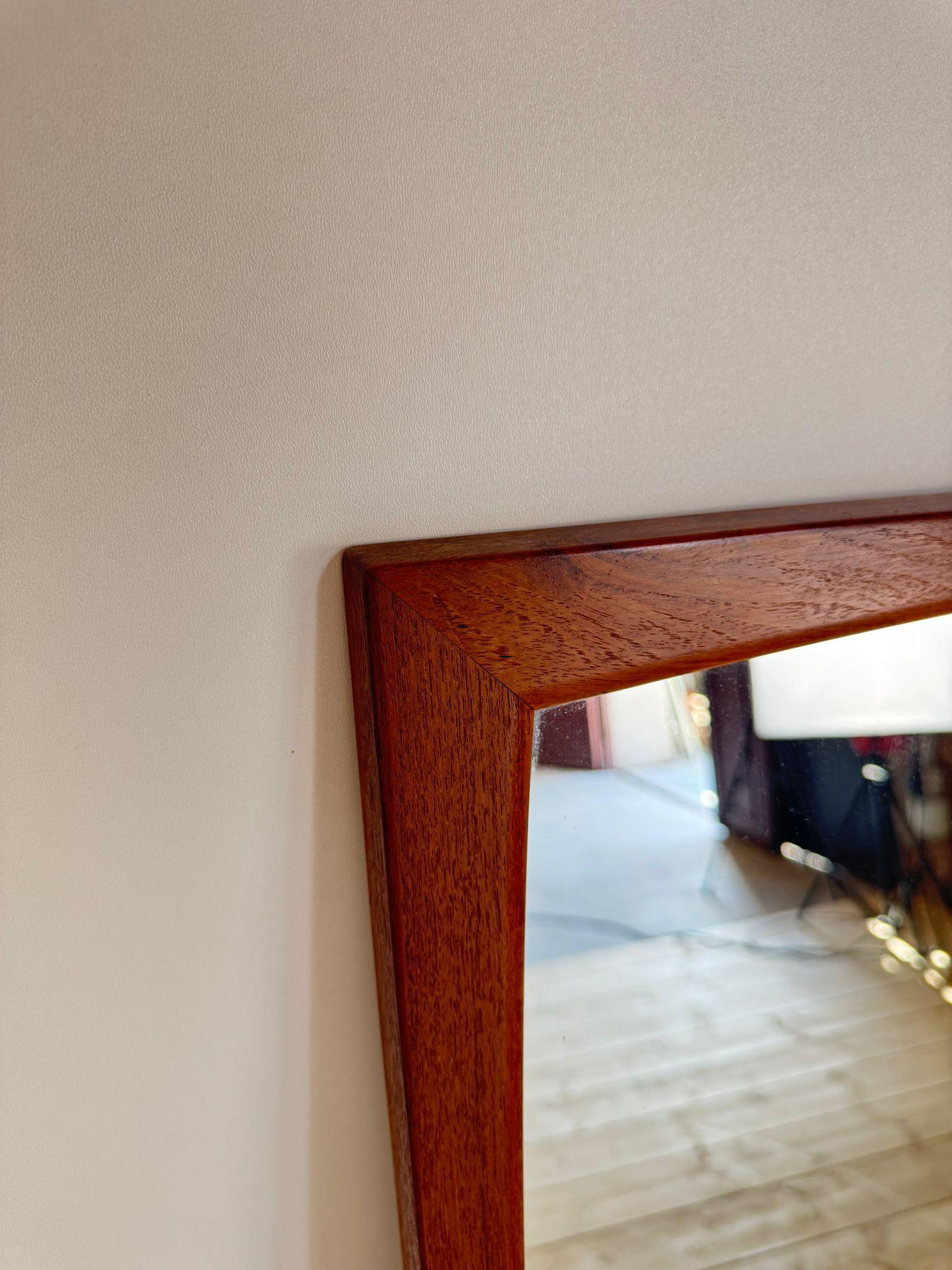Mid-Century Modern Vintage mirror in teak, Denmark 1960 en vente