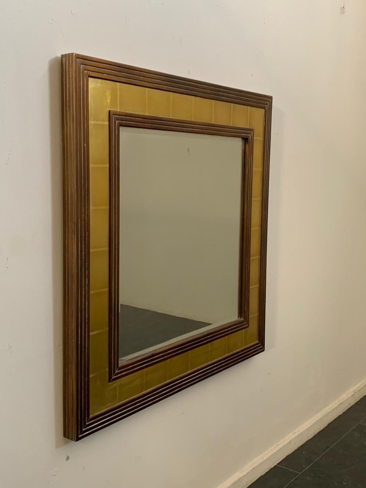 Moderne Miroir vintage avec cadre en bois, années 1970 en vente