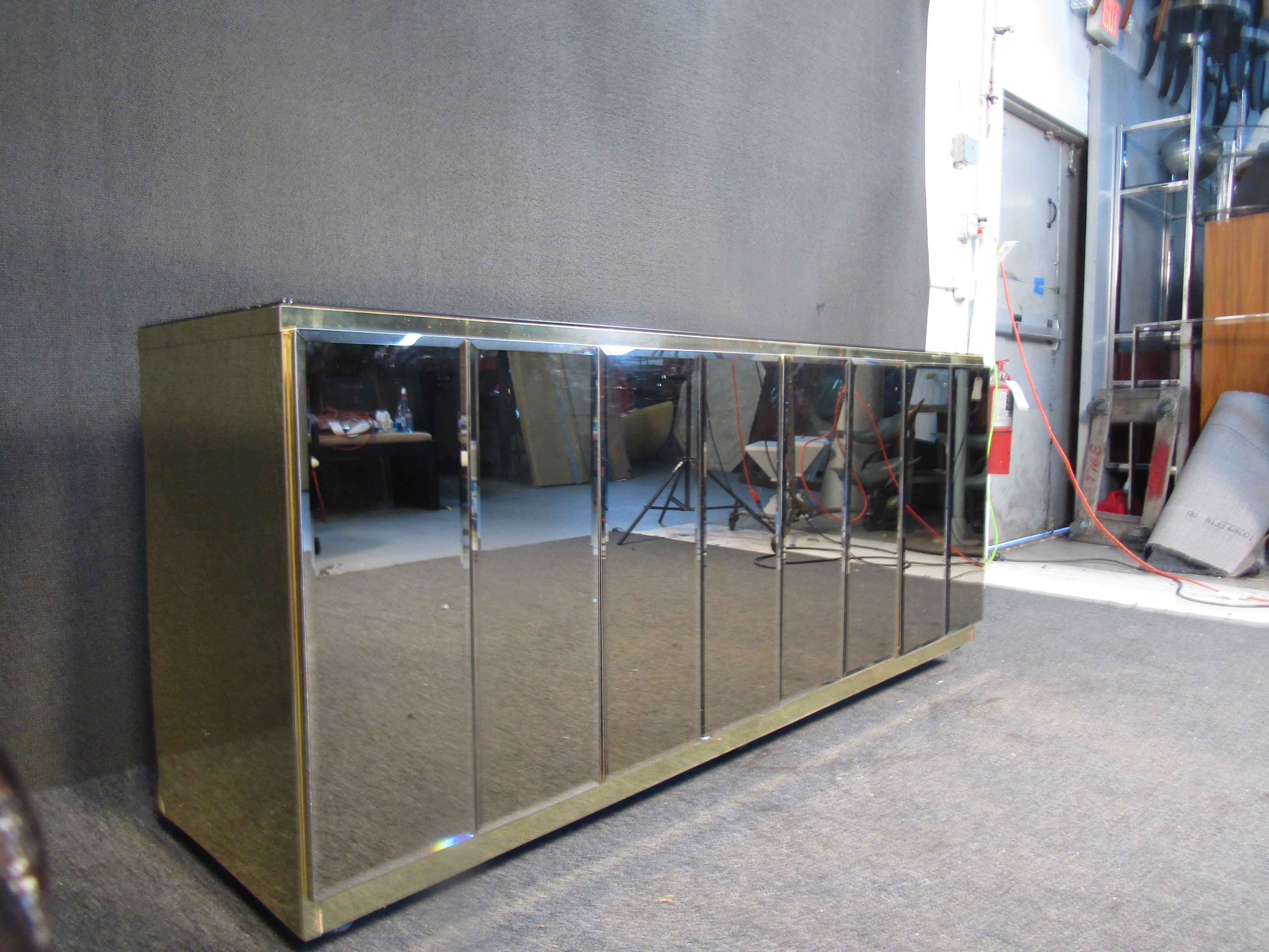 Vintage Mirrored Credenza In Good Condition In Brooklyn, NY