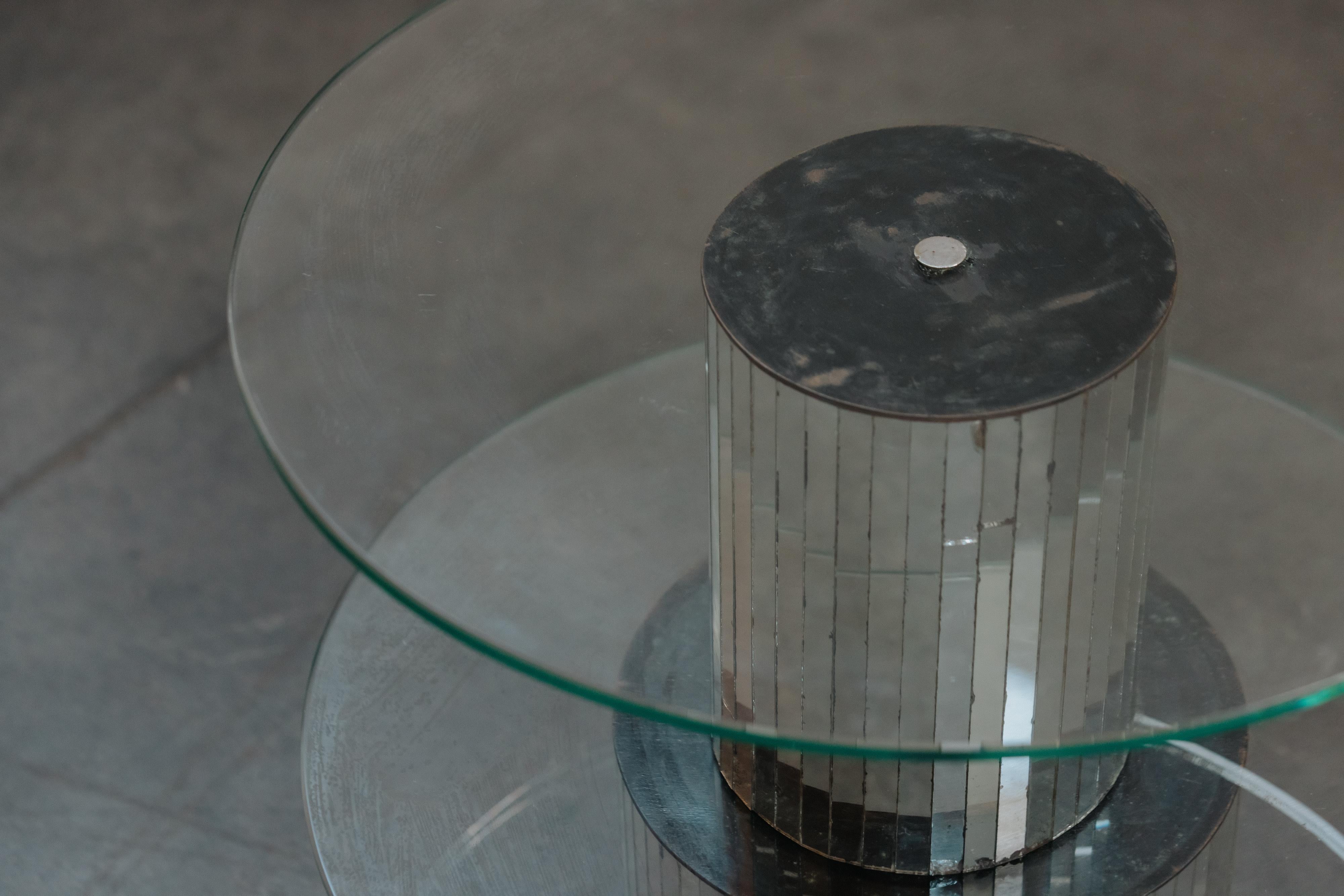 Vintage Mirrored Side Table From Italy, Circa 1970s For Sale 3
