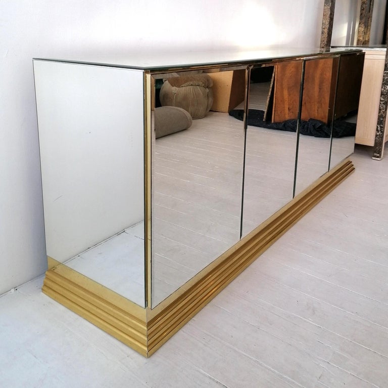 American Vintage Mirrored Sideboard with Brass Base, by Ello Furniture USA, 1970s / 80s For Sale