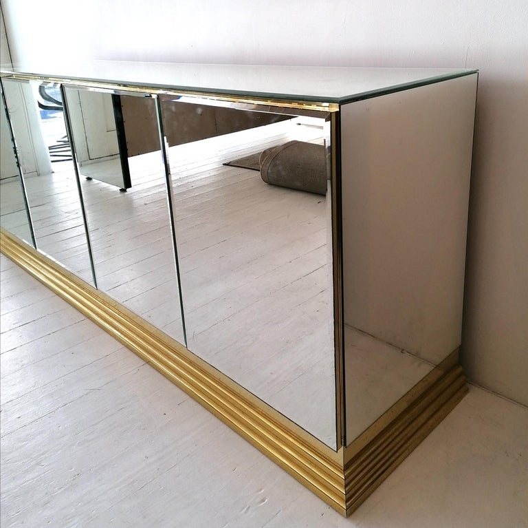 Vintage Mirrored Sideboard with Brass Base, by Ello Furniture USA, 1970s / 80s In Good Condition For Sale In Hastings, GB