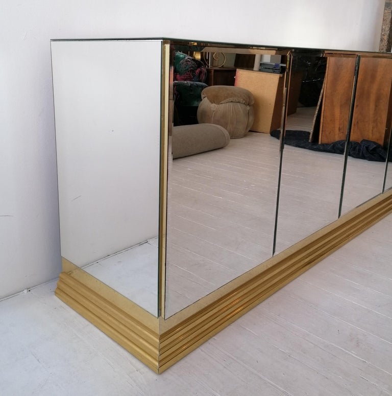Vintage Mirrored Sideboard with Brass Base, by Ello Furniture USA, 1970s / 80s For Sale 1