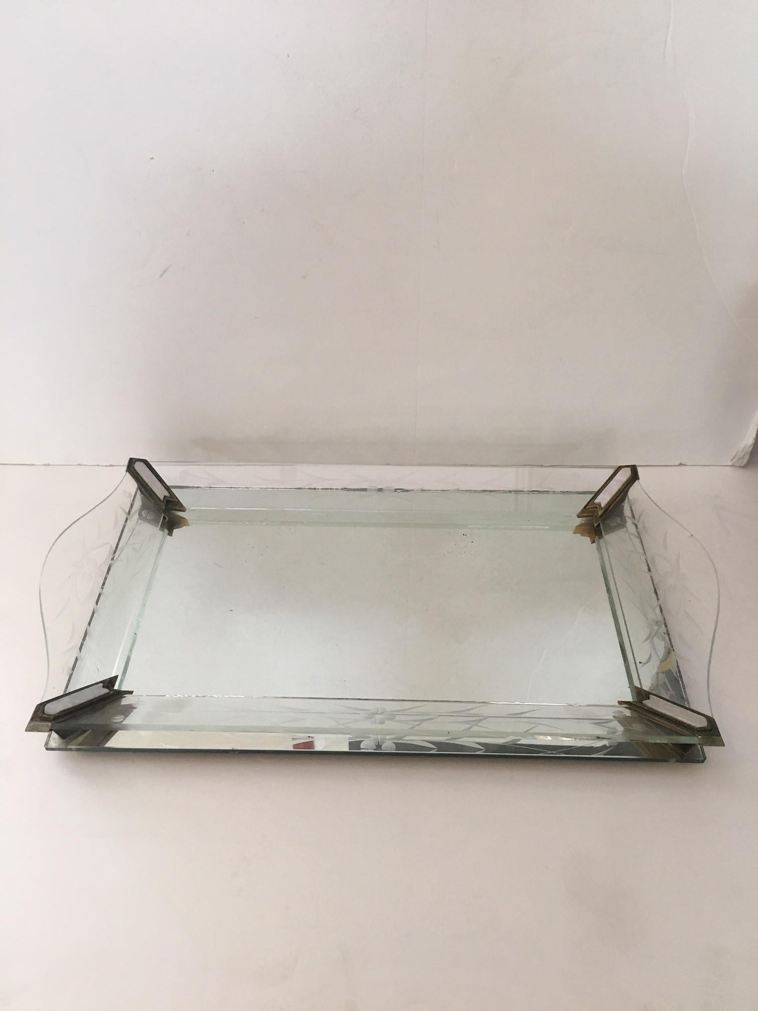Bandeja Espejada Vintage con Laterales de Cristal Grabado con Detalle de Nácar en venta 2