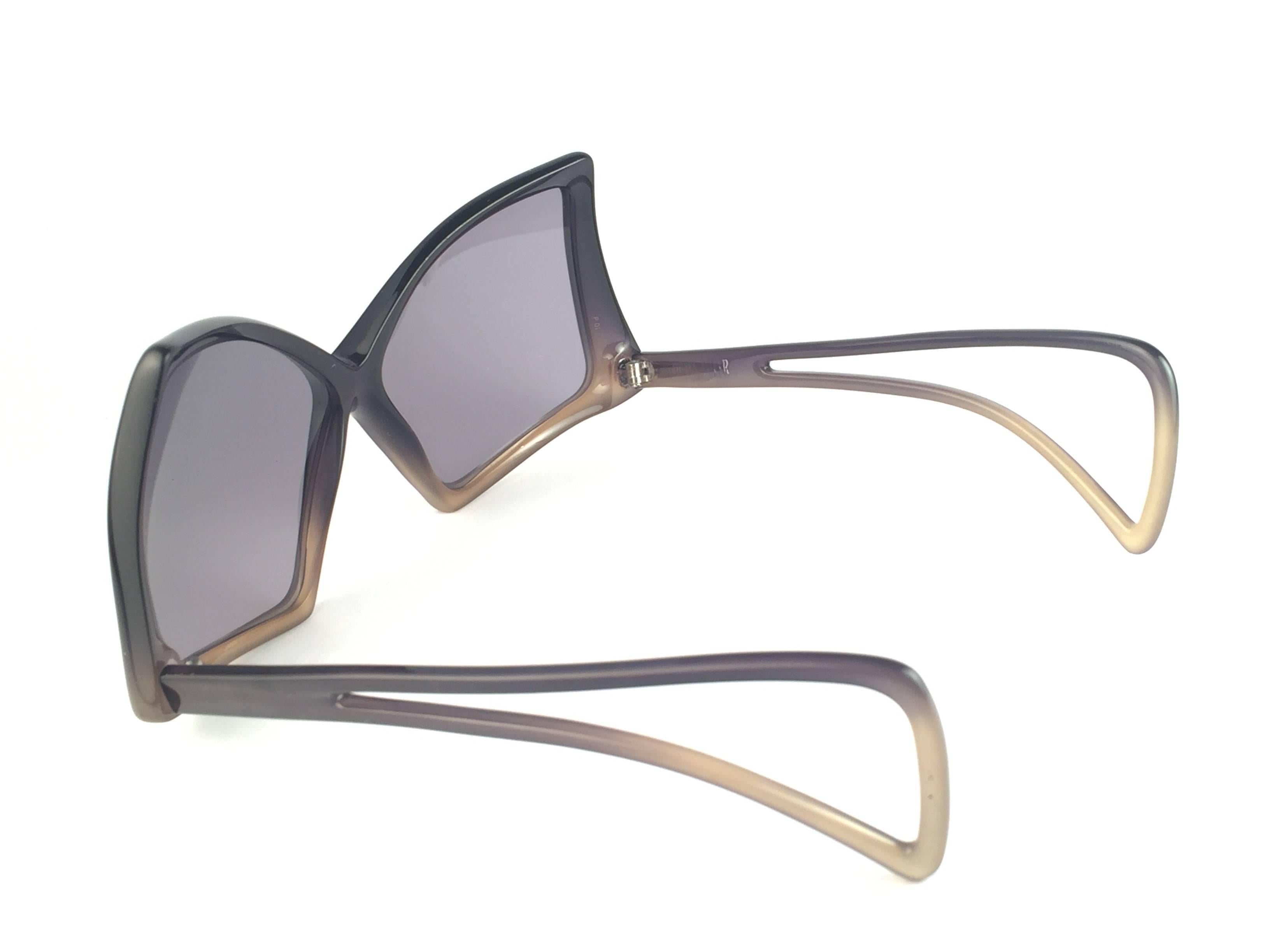 Vintage Miss Dior Mask Shield Green Optyl Sunglasses Germany 1970's In New Condition For Sale In Baleares, Baleares