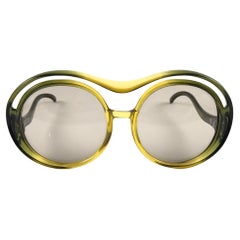 Miss Dior lunettes de soleil autrichiennes vintage à deux tons vert clair et vert masque, années 70