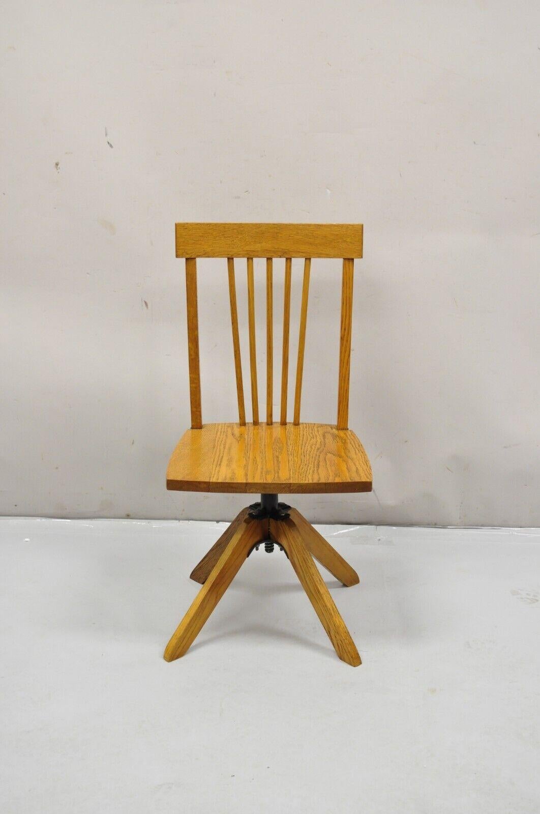Vintage Mission Arts & Crafts Oak Wood Child’s School Desk Chair For Sale 3