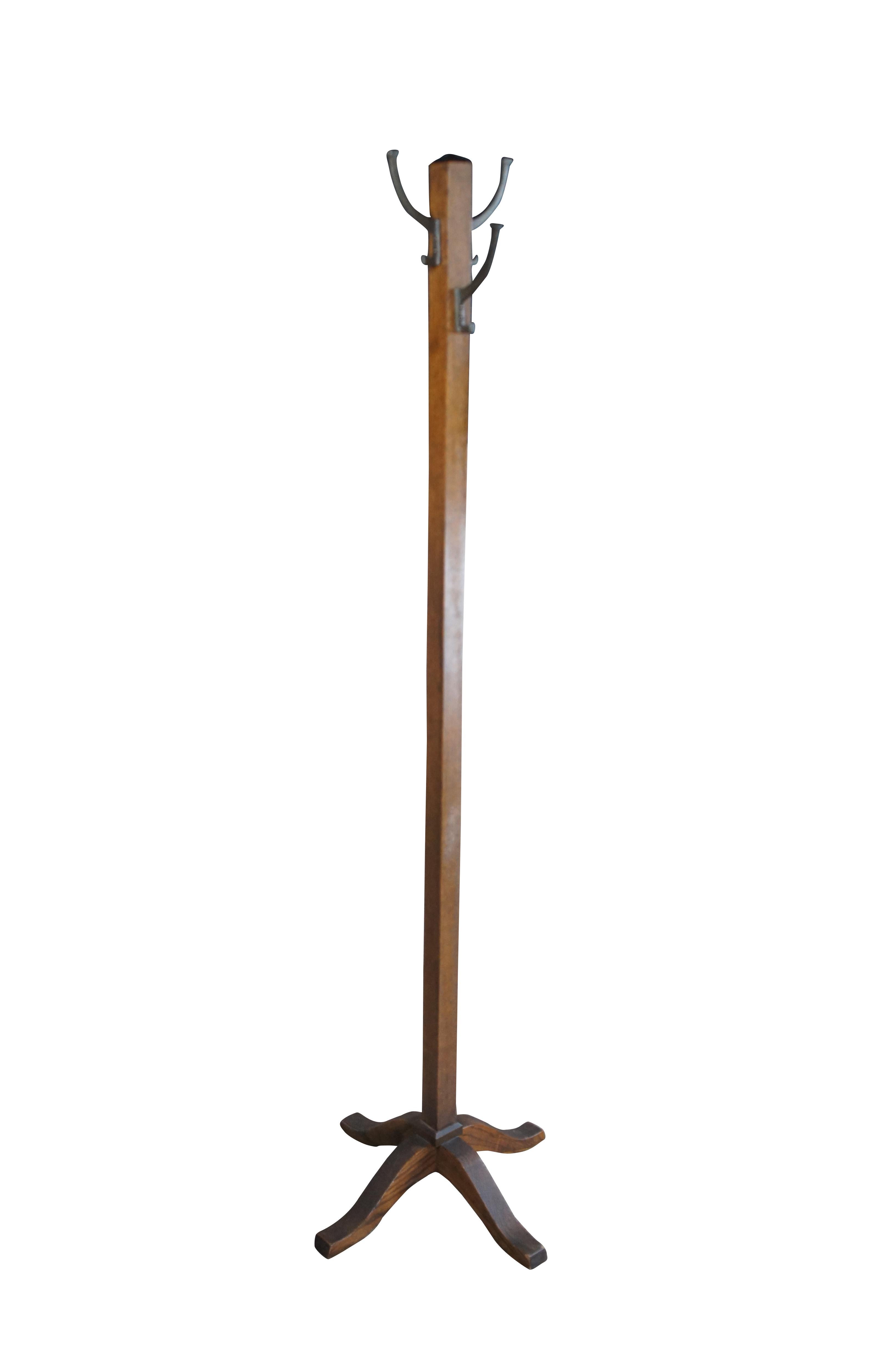 Vintage Mission style quartersawn oak coat or hat rack.

Dimensions:
20