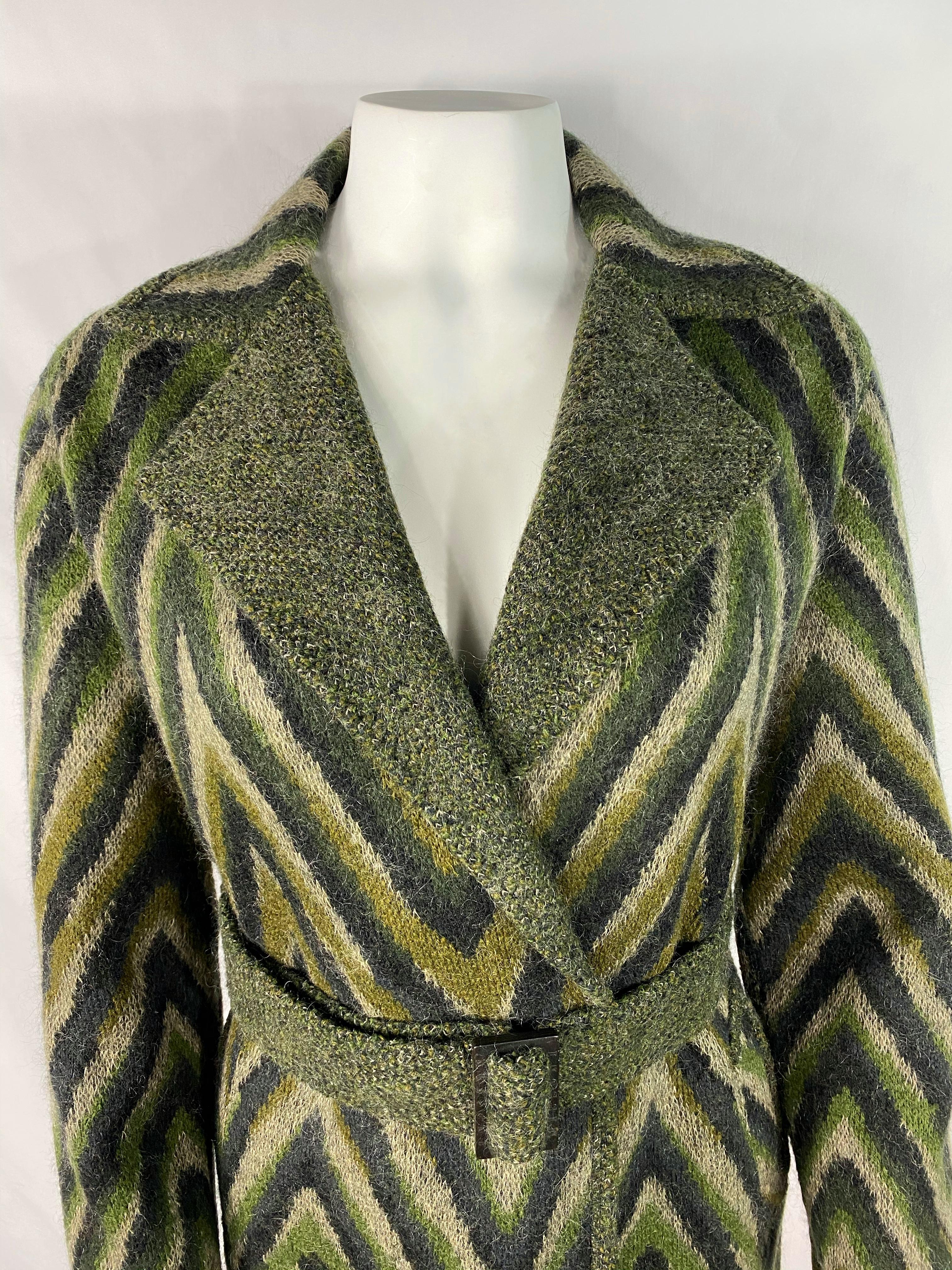 Noir Missoni - Manteau long vintage en laine mélangée à rayures vertes, taille 40 en vente