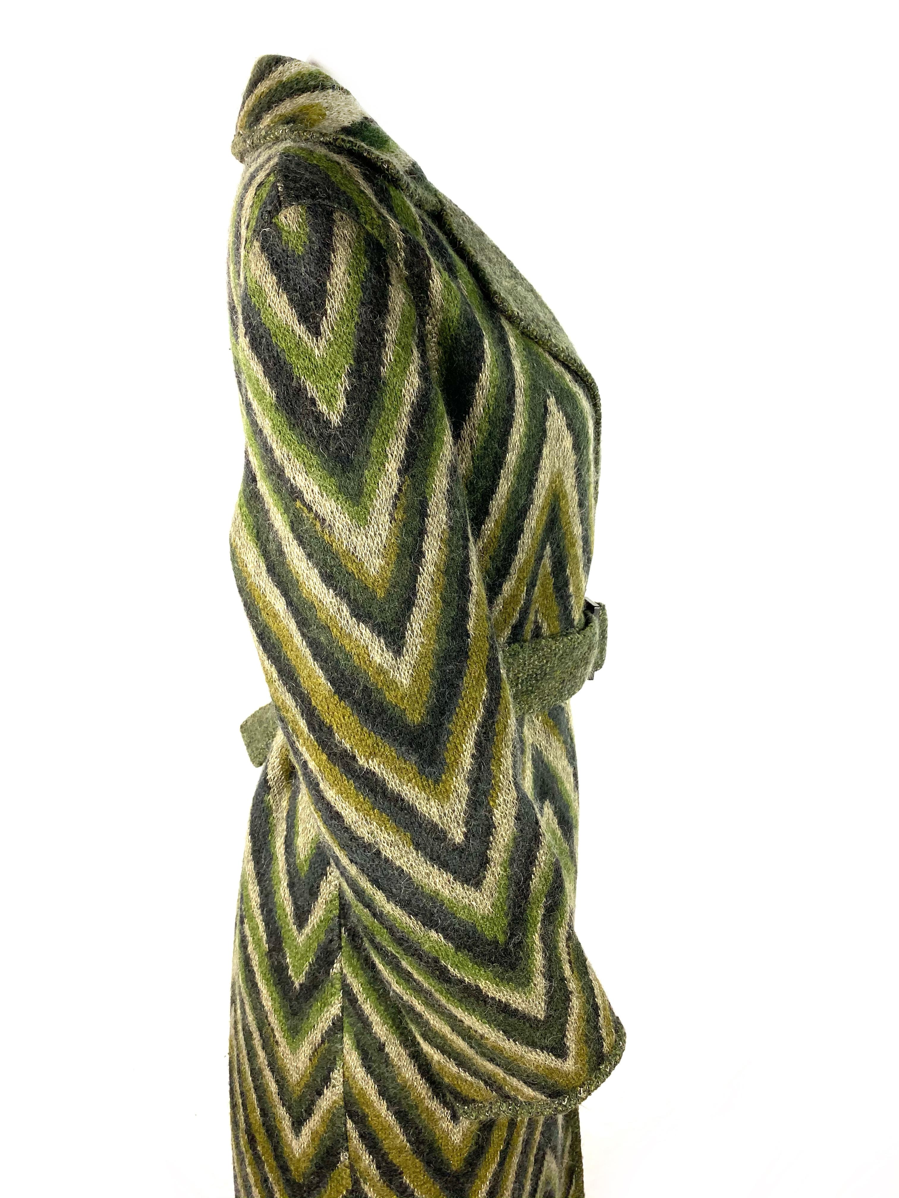 Missoni - Manteau long vintage en laine mélangée à rayures vertes, taille 40 en vente 1