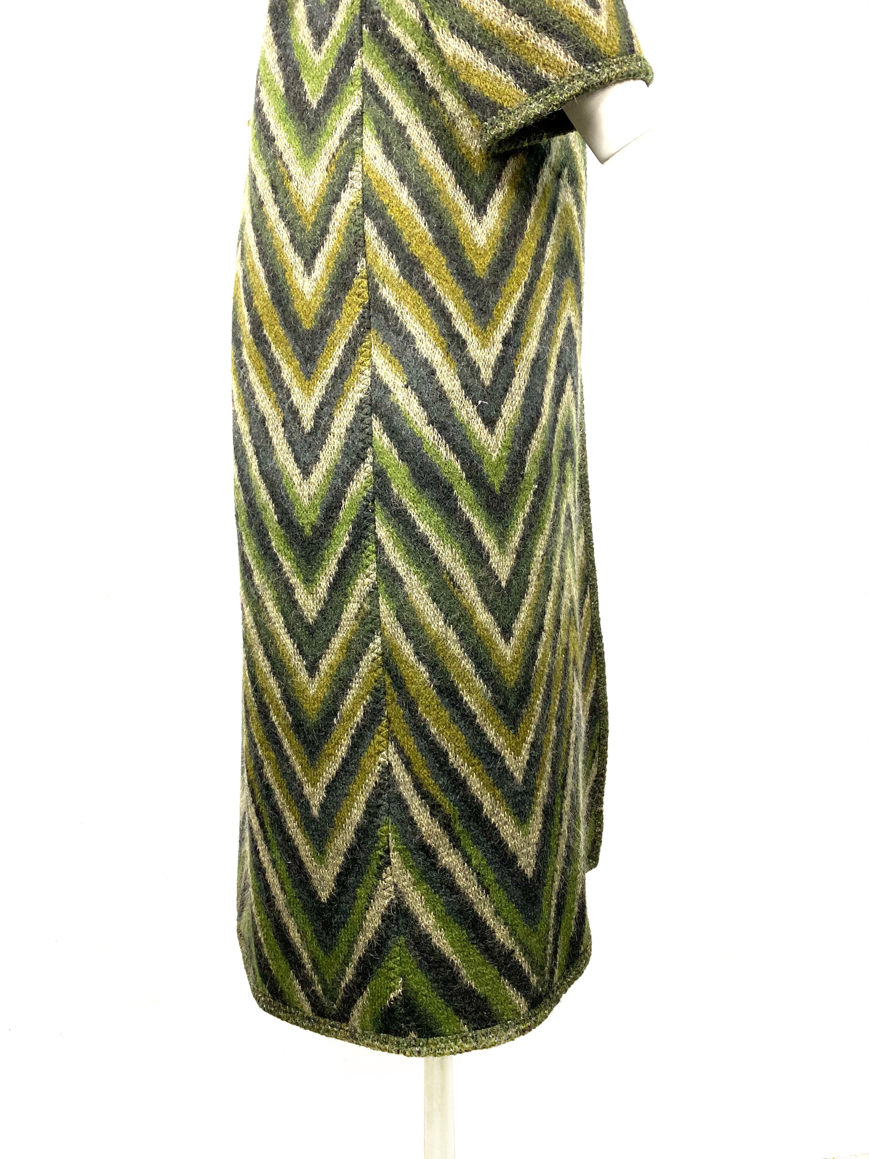 Missoni - Manteau long vintage en laine mélangée à rayures vertes, taille 40 en vente 2