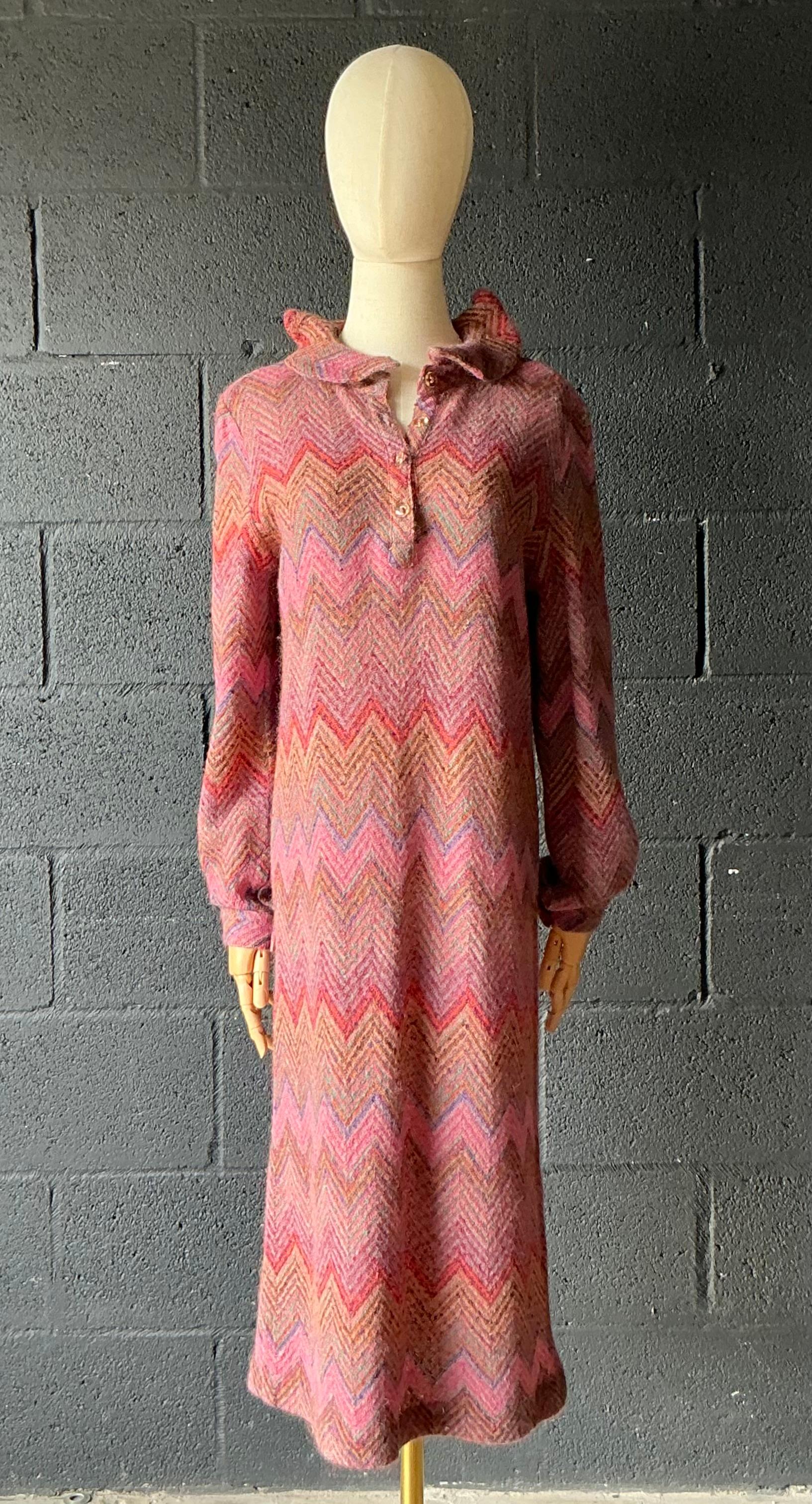 Vestido vintage de punto Missoni Beige en venta