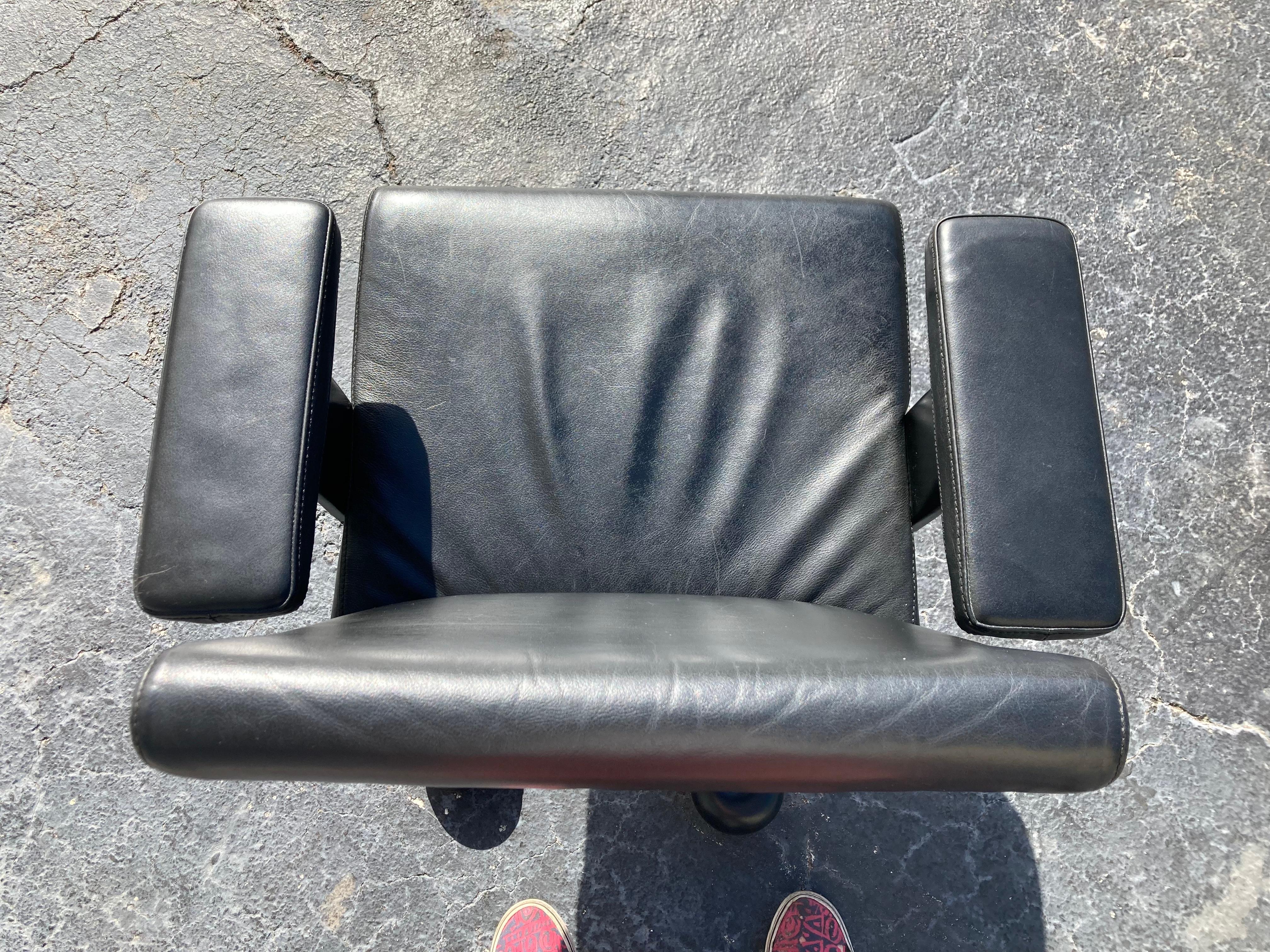 Fauteuils mixtes vintage en cuir noir par Afra & Tobia Scarpa pour Molteni, 1975 4