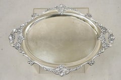 Englisches viktorianisches versilbertes, ovales, geblümtes Vintage-Repousse-Plattentablett von Miyata, Vintage