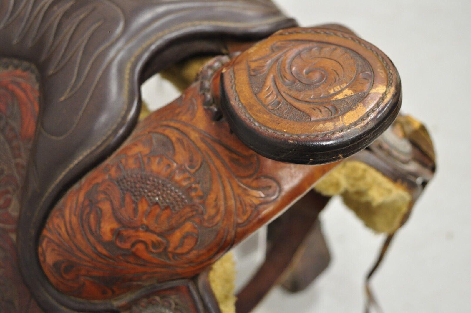 Vintage ML Leddy's Brown Tooled Leather Western Show Horse Saddle at