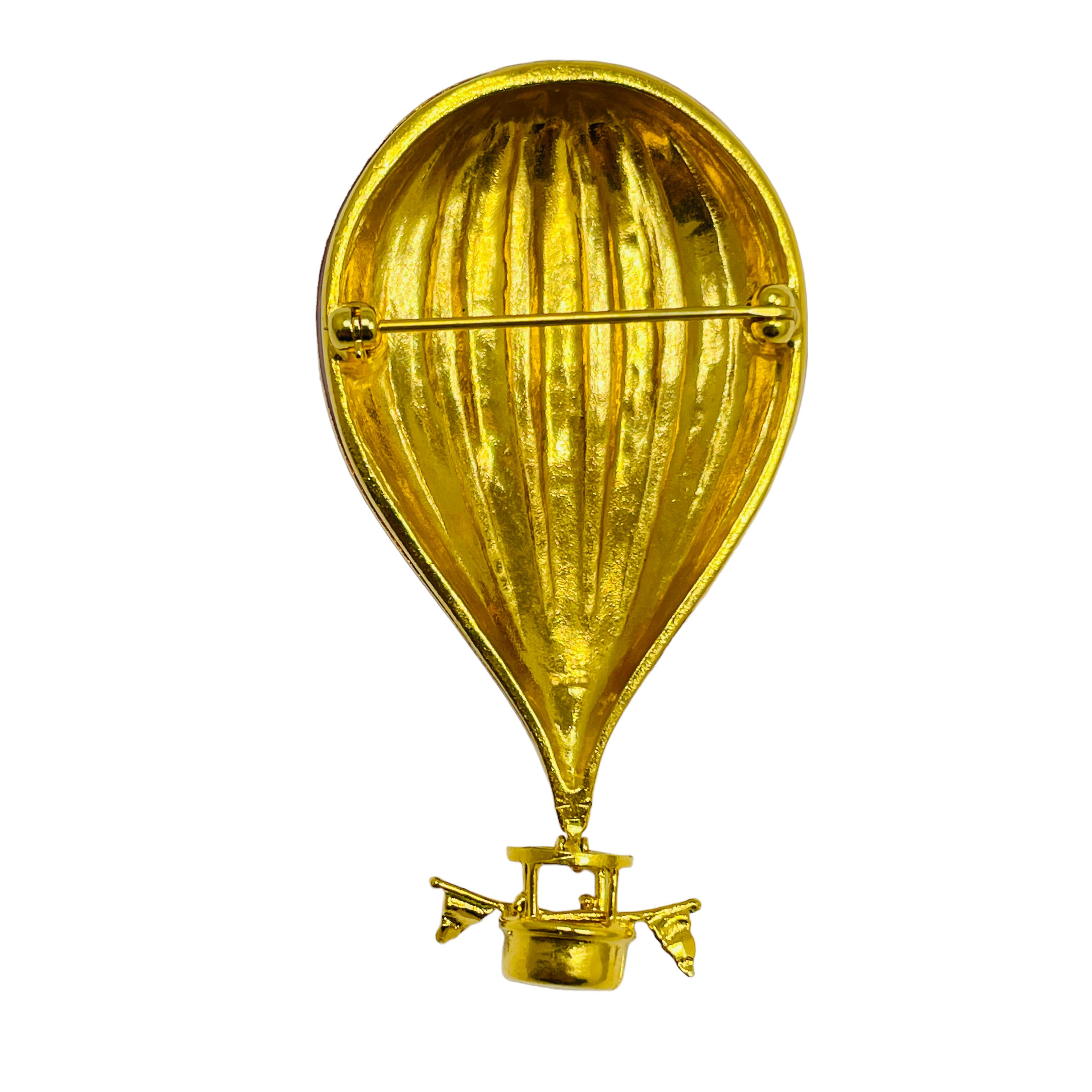 Vintage MMA baloon gold enamel designer runway brooch In Good Condition For Sale In Palos Hills, IL