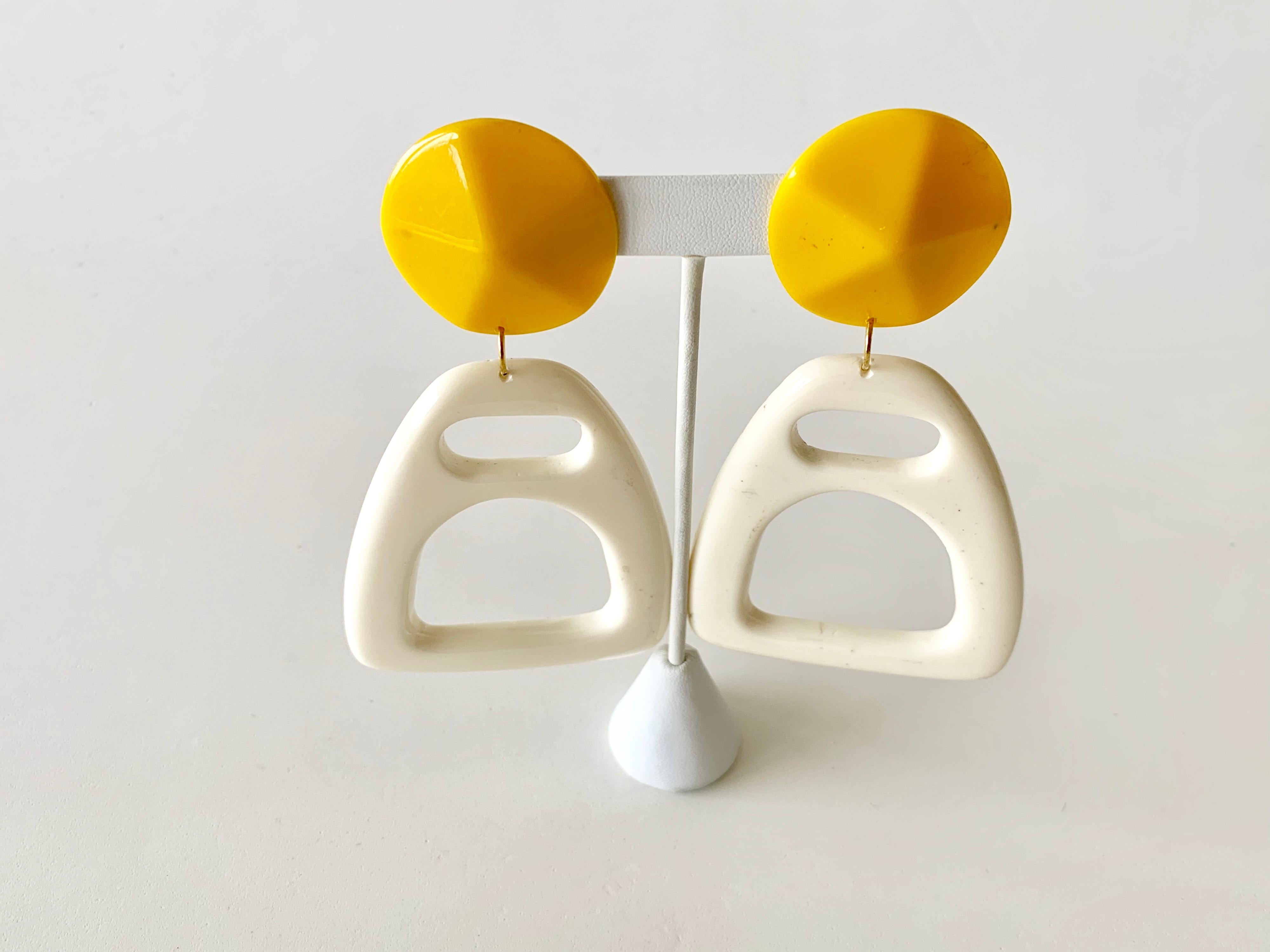 Vintage Mod Oversized Yellow and White Statement Earrings  3