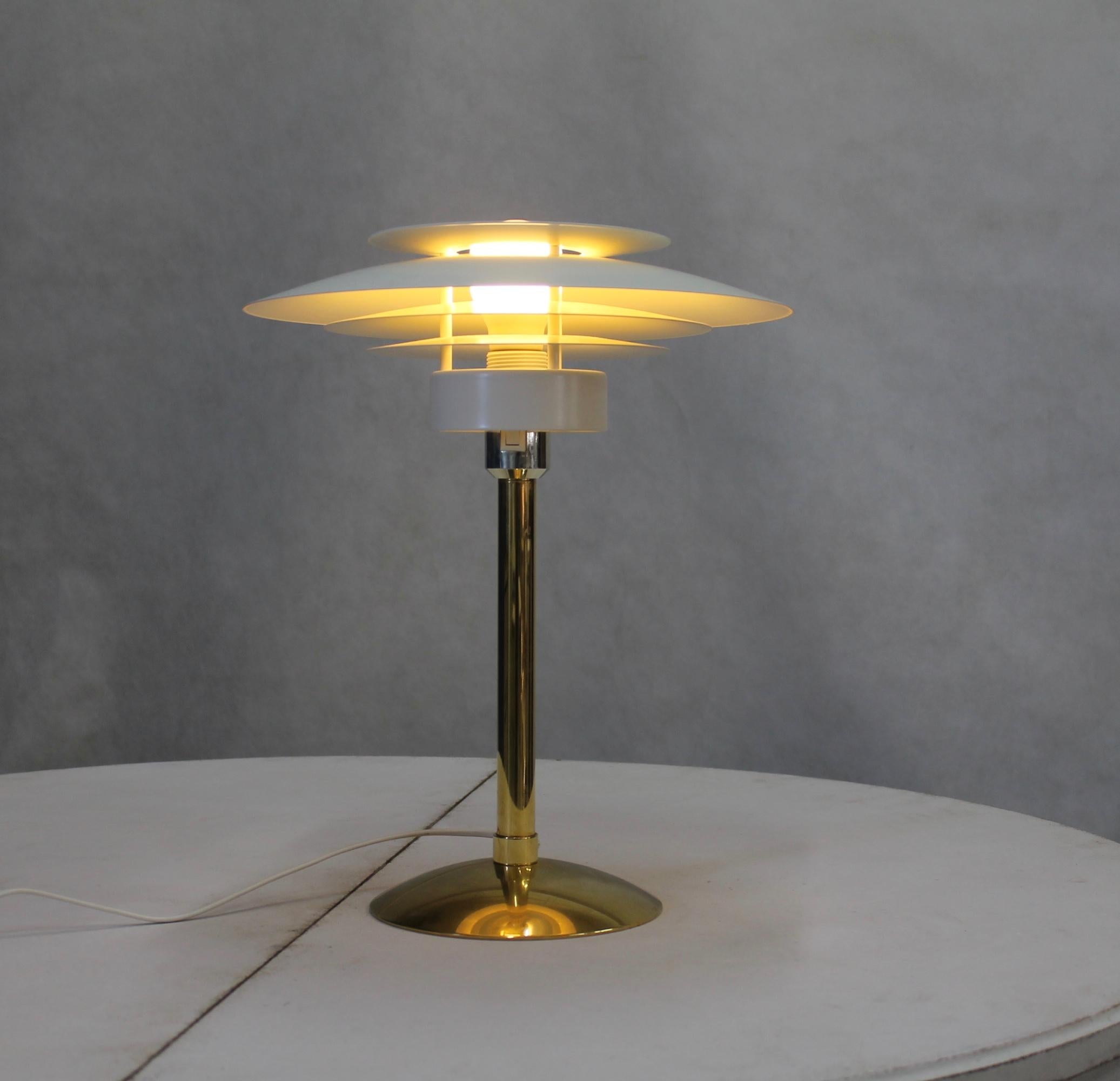 Mid-Century Modern Vintage Model 2687 Table Lamp by Horn for Light Studio, 1960s For Sale