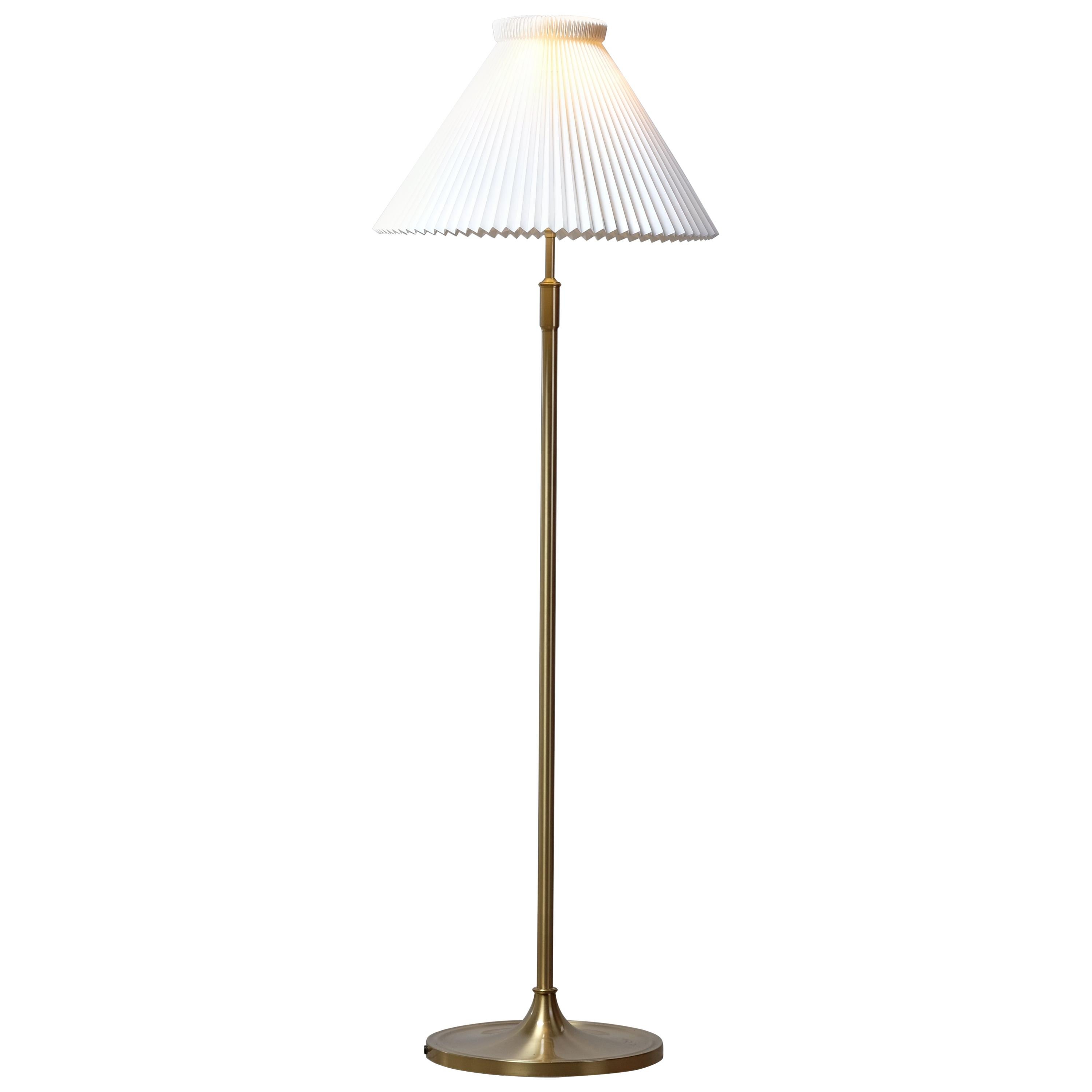 Vintage Model 339 Floor Lamp in Brass by Aage Petersen for Le Klint For Sale