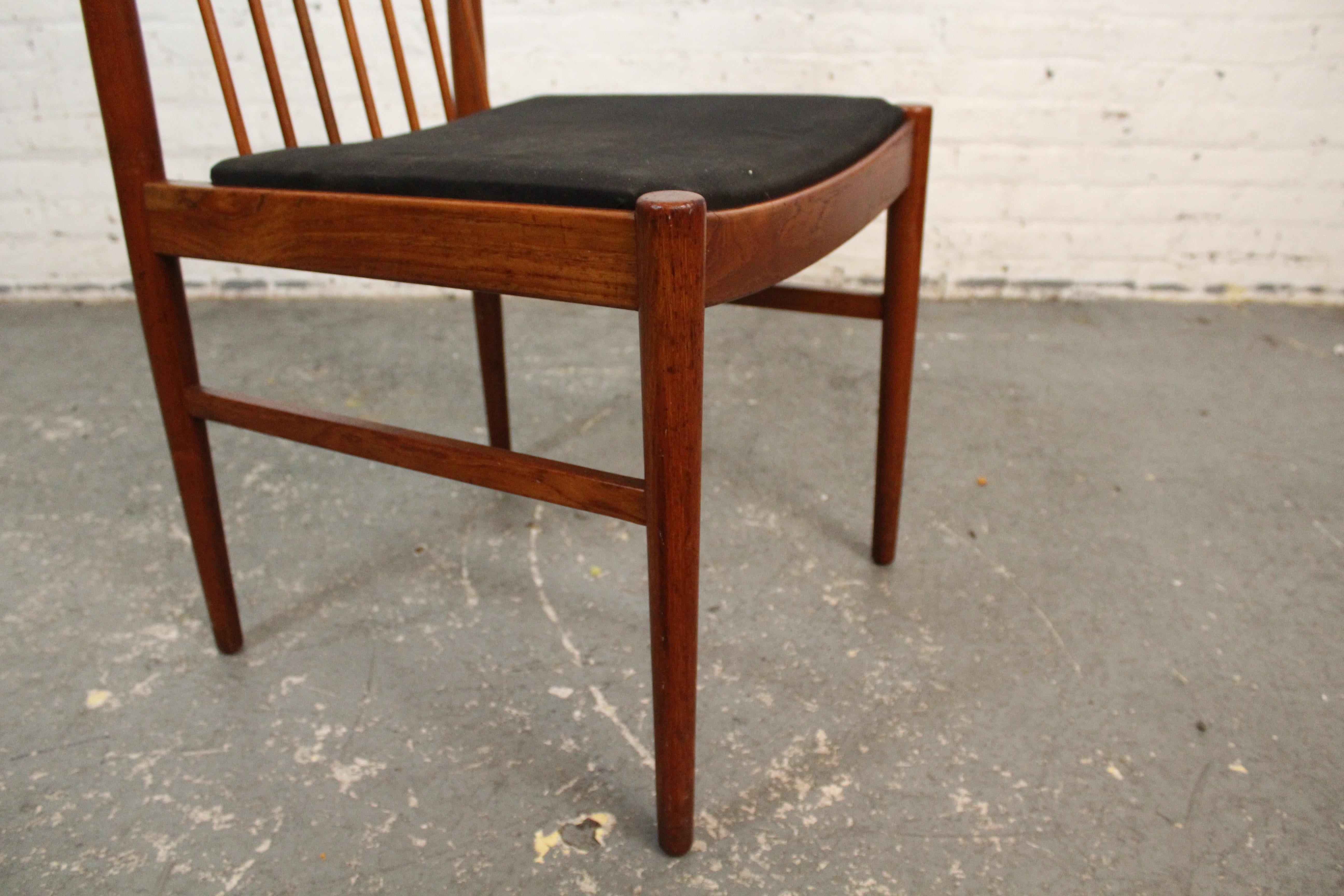Chaise vintage Modèle 422 d'Arne Vodder pour Sibast Denmark en vente 3
