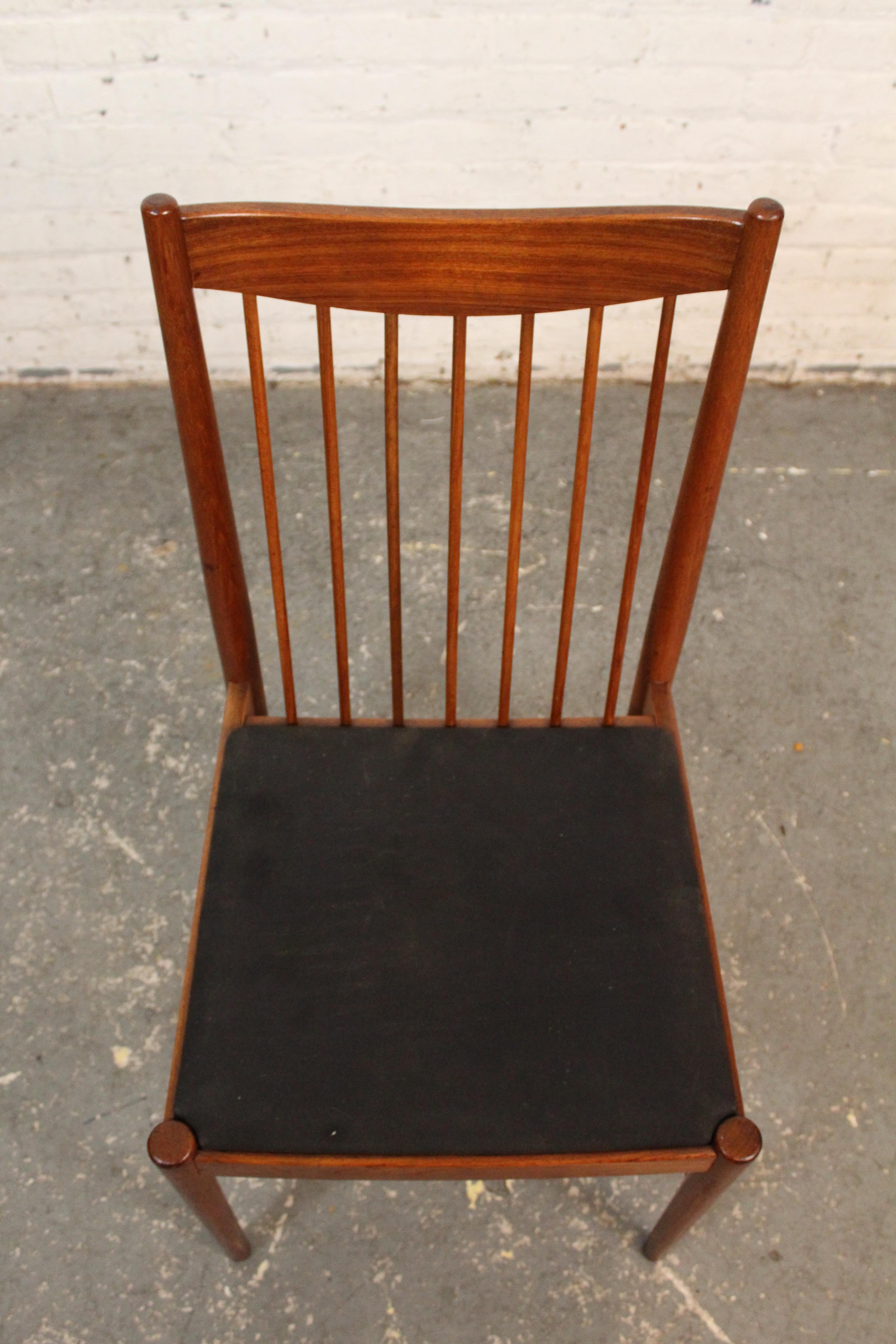 Tissu d'ameublement Chaise vintage Modèle 422 d'Arne Vodder pour Sibast Denmark en vente
