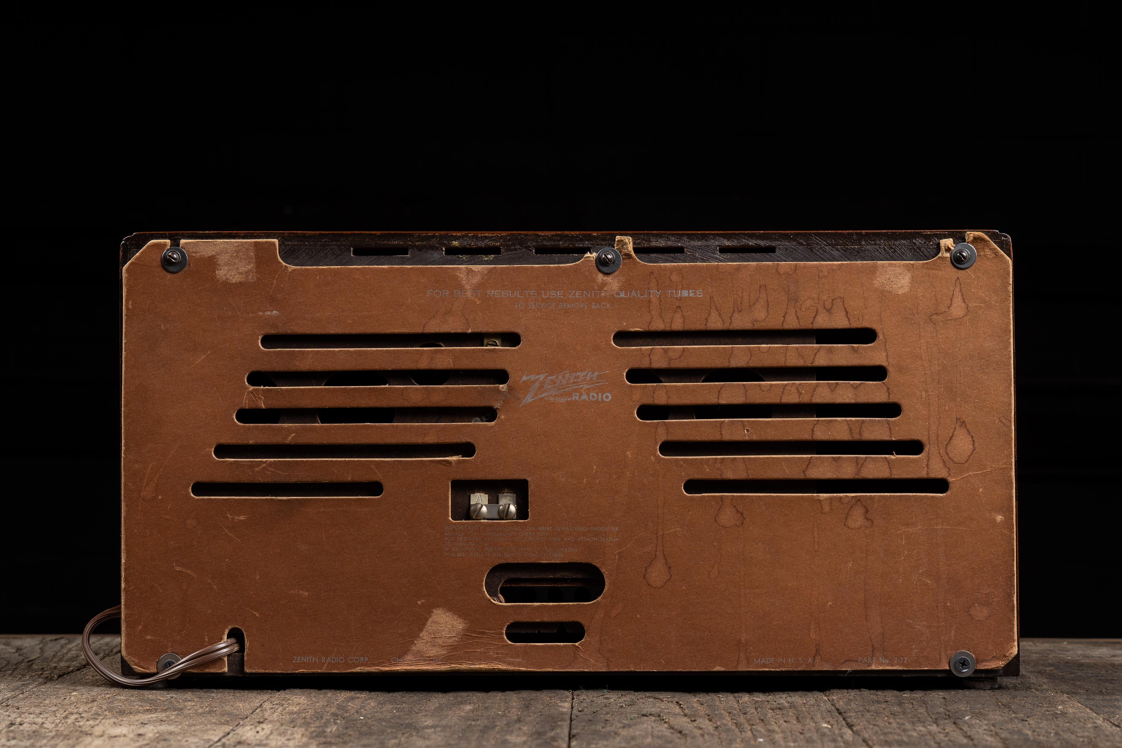 Vintage Model No 6S632 Radio by Zenith en vente 3