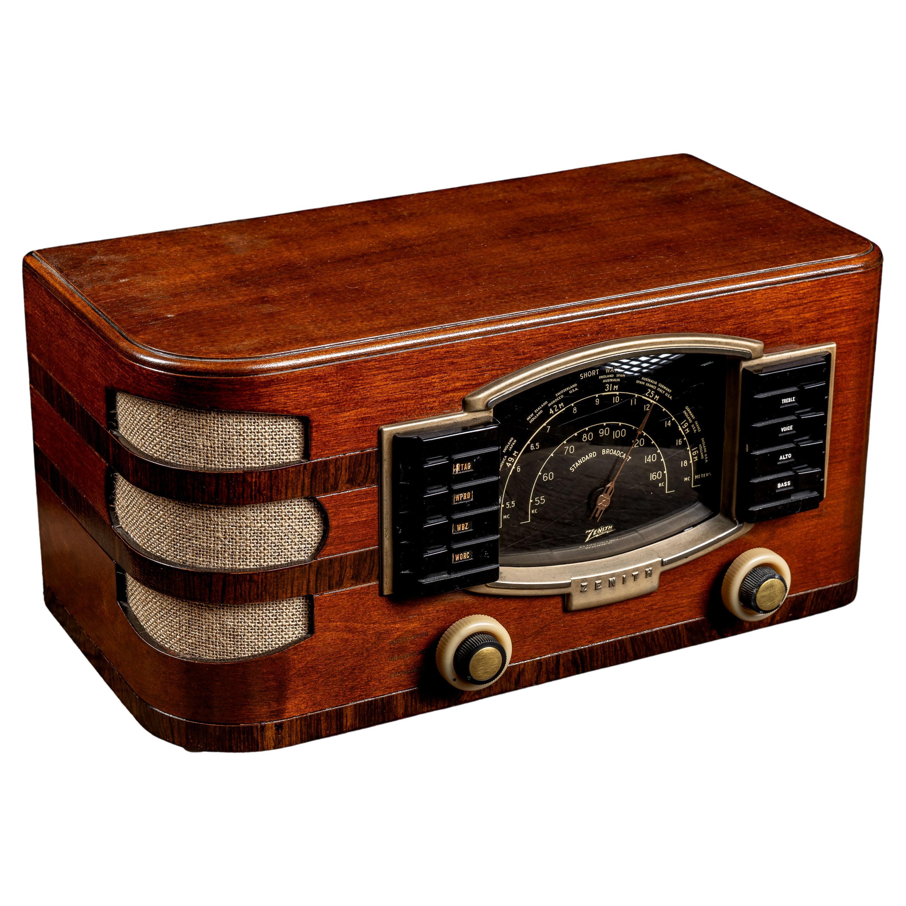 Vintage Model No 6S632 Radio by Zenith en vente