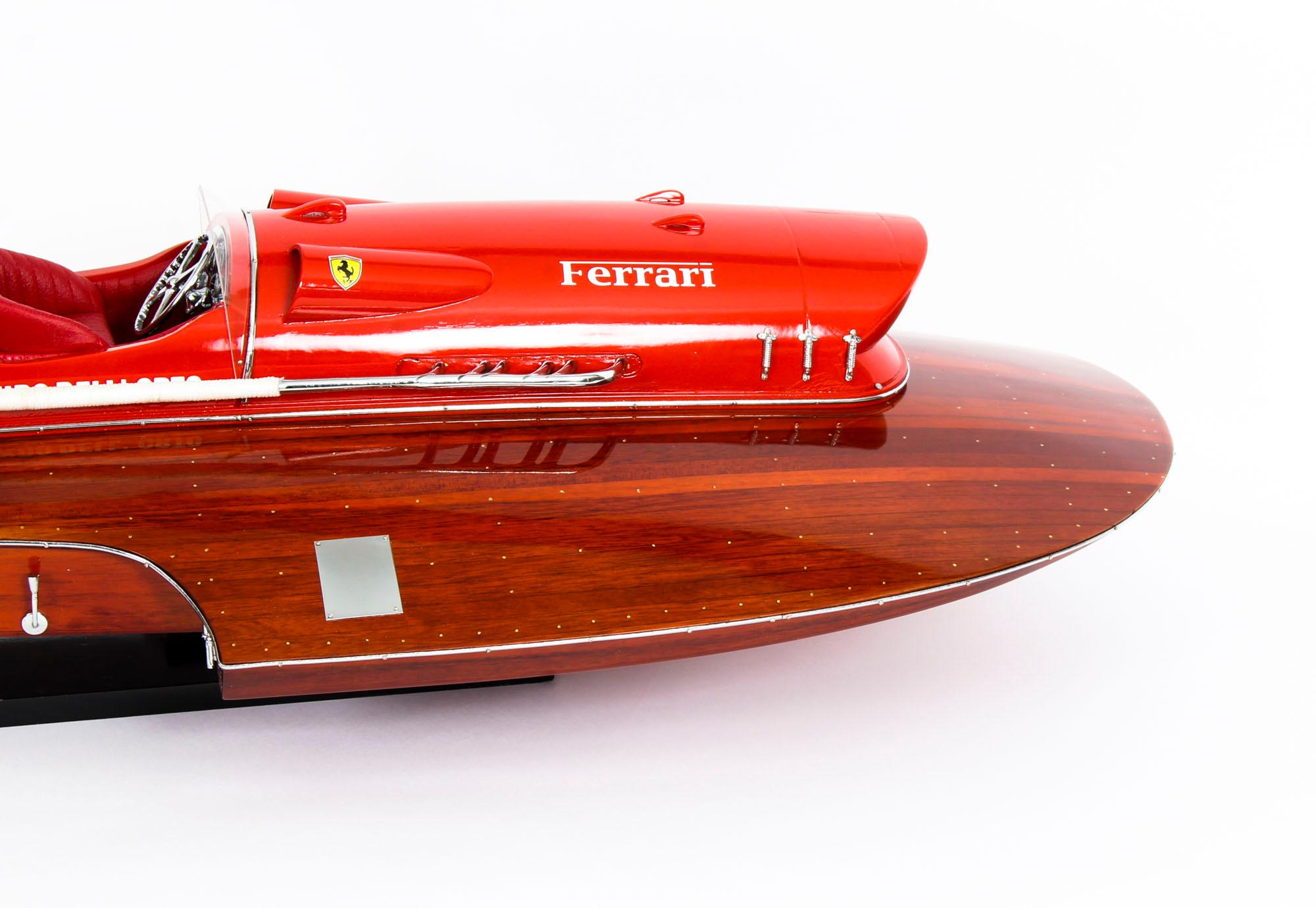 Vintage model of a Ferrari Hydroplane 1954 50cm 20th Century For Sale 4