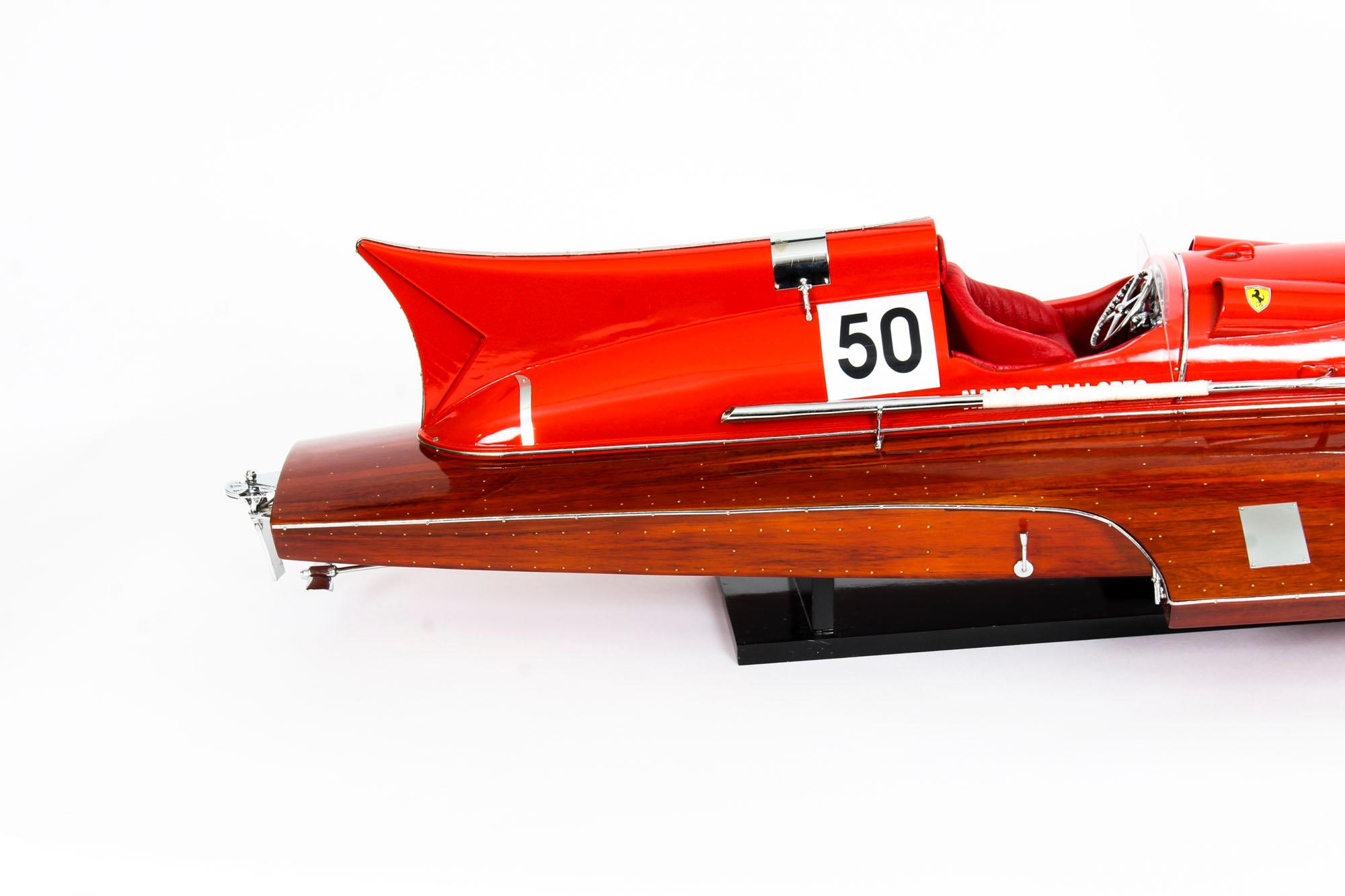 Vintage model of a Ferrari Hydroplane 1954 50cm 20th Century For Sale 5