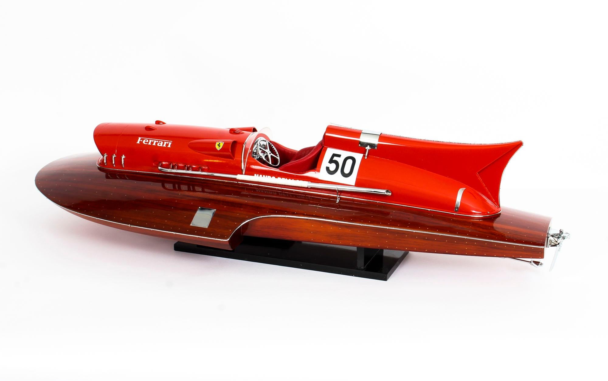 Vintage model of a Ferrari Hydroplane 1954 50cm 20th Century For Sale 6
