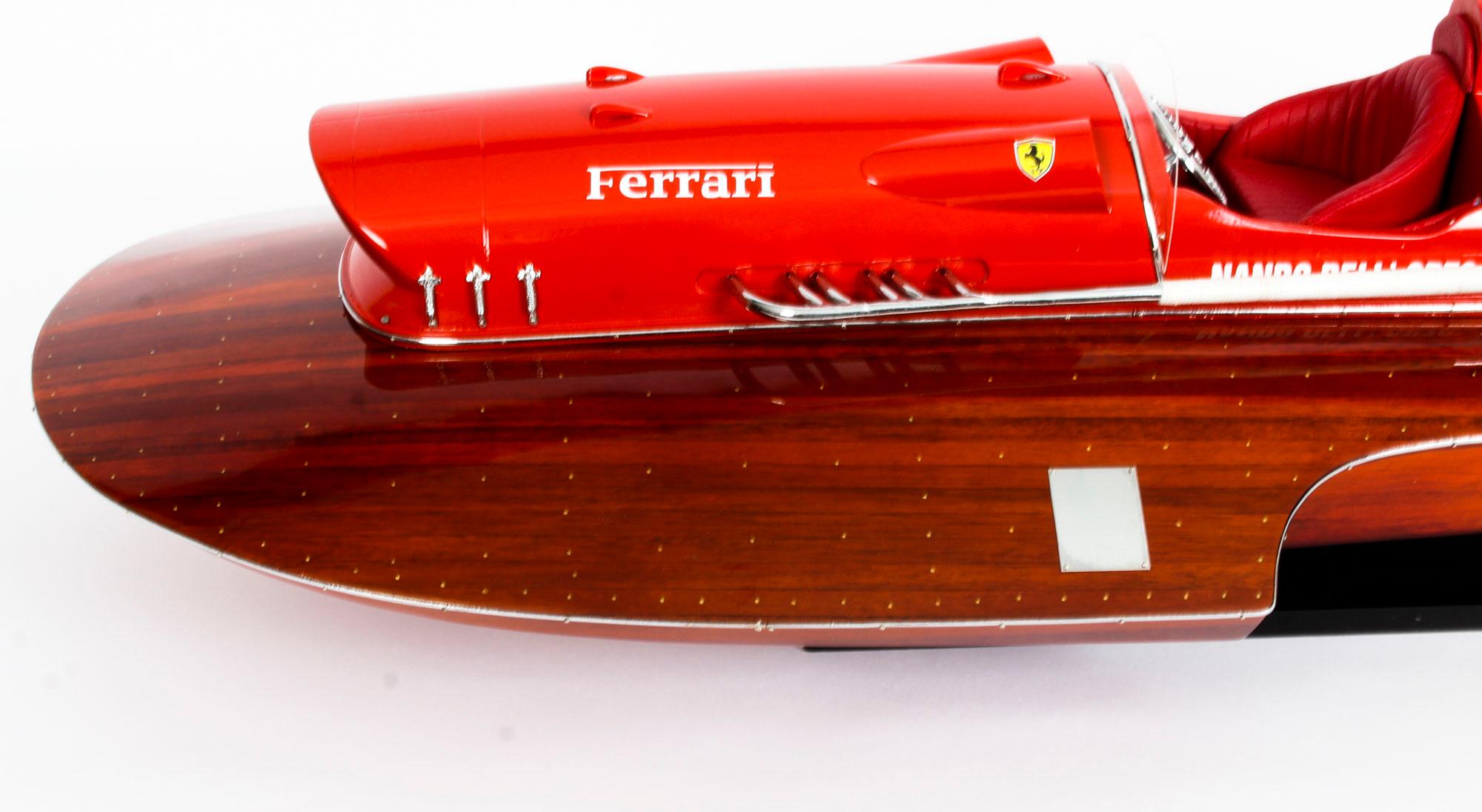Vintage model of a Ferrari Hydroplane 1954 50cm 20th Century For Sale 8