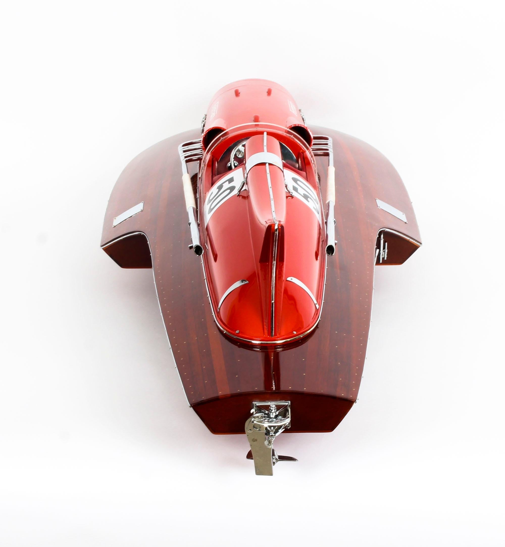 Modèle vintage d'un hydroplane Ferrari, 1954, 50 cm en vente 8