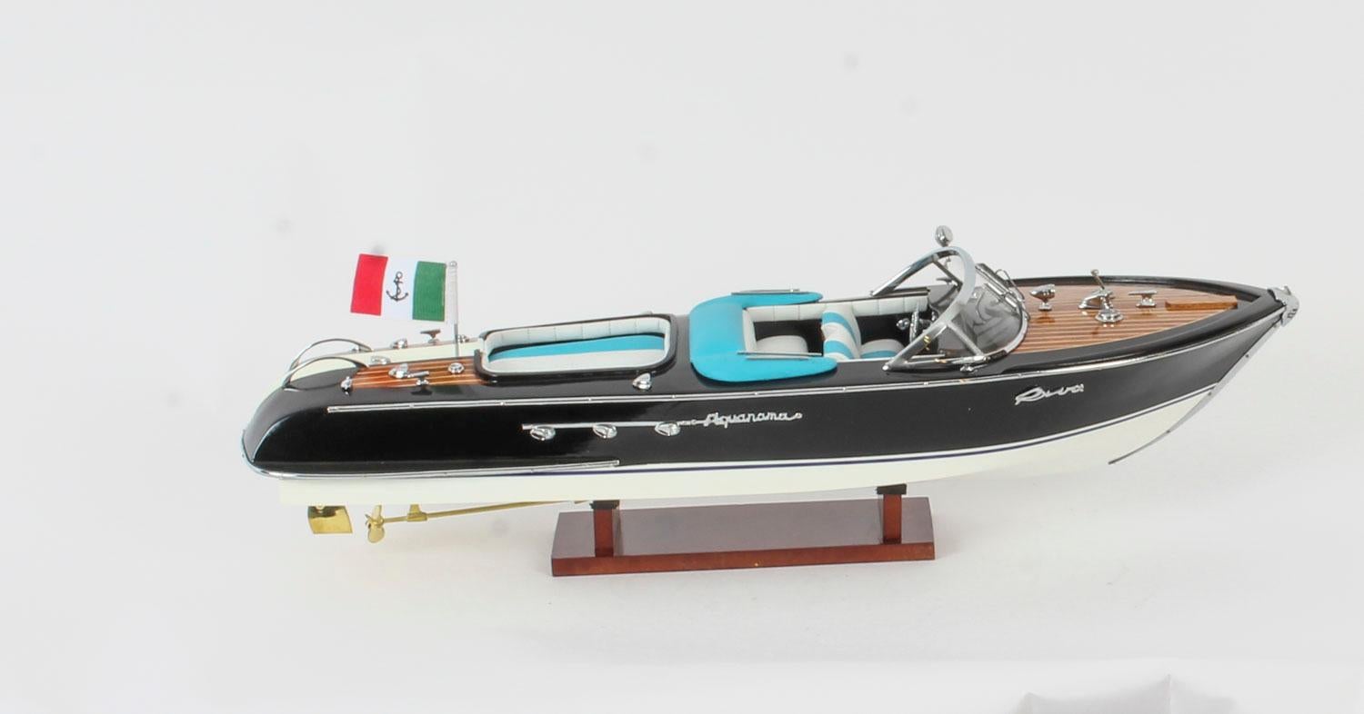 Vintage Model of a Riva Aquarama Speedboat 20th Century 5