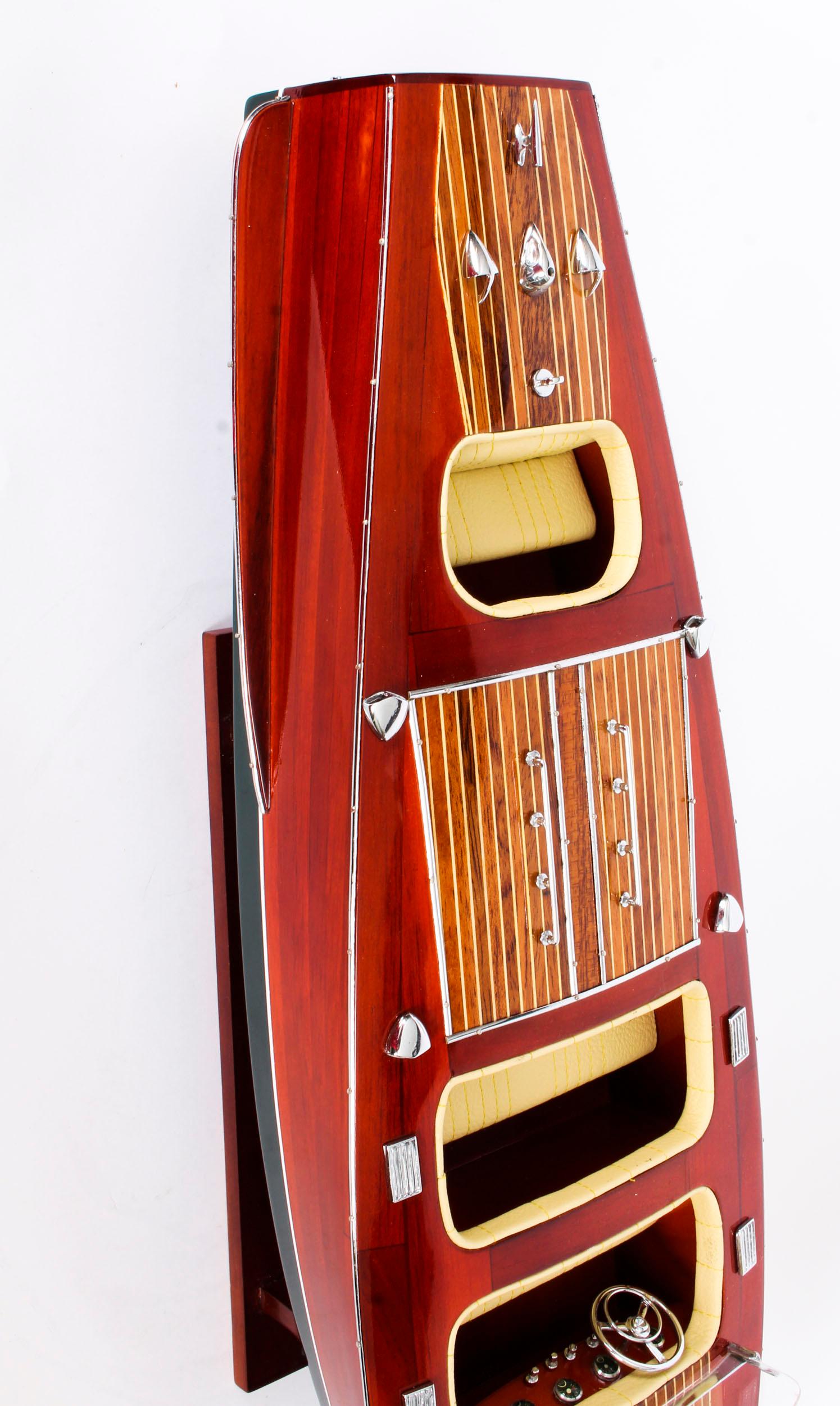 Leather Vintage Model of a Riva Rivarama Speedboat with Cream Interior, 20th Century