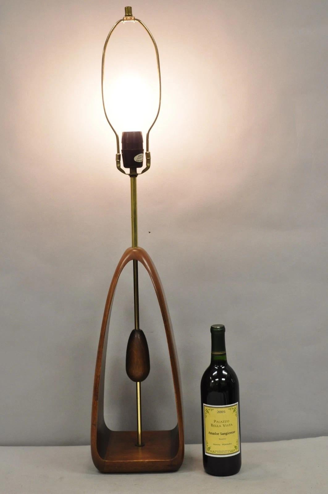 Vintage Modeline Mid Century Modern Sculpted Walnut Pull Chain Table Lamp For Sale 5