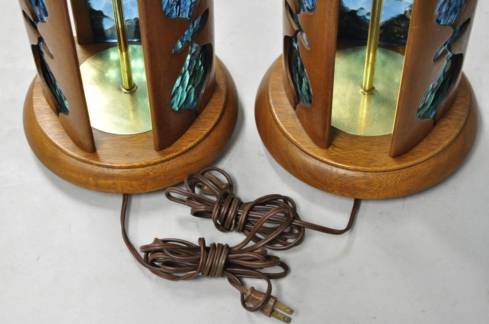 Vintage Modeline Mid Century Modern Walnut & Blue Stained Glass Table Lamps Pair For Sale 4