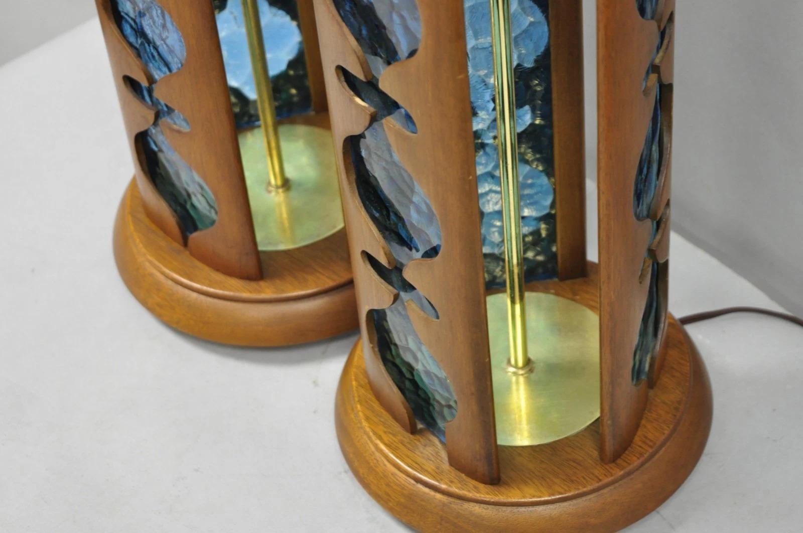 Vintage Modeline Mid Century Modern Walnut & Blue Stained Glass Table Lamps Pair For Sale 7