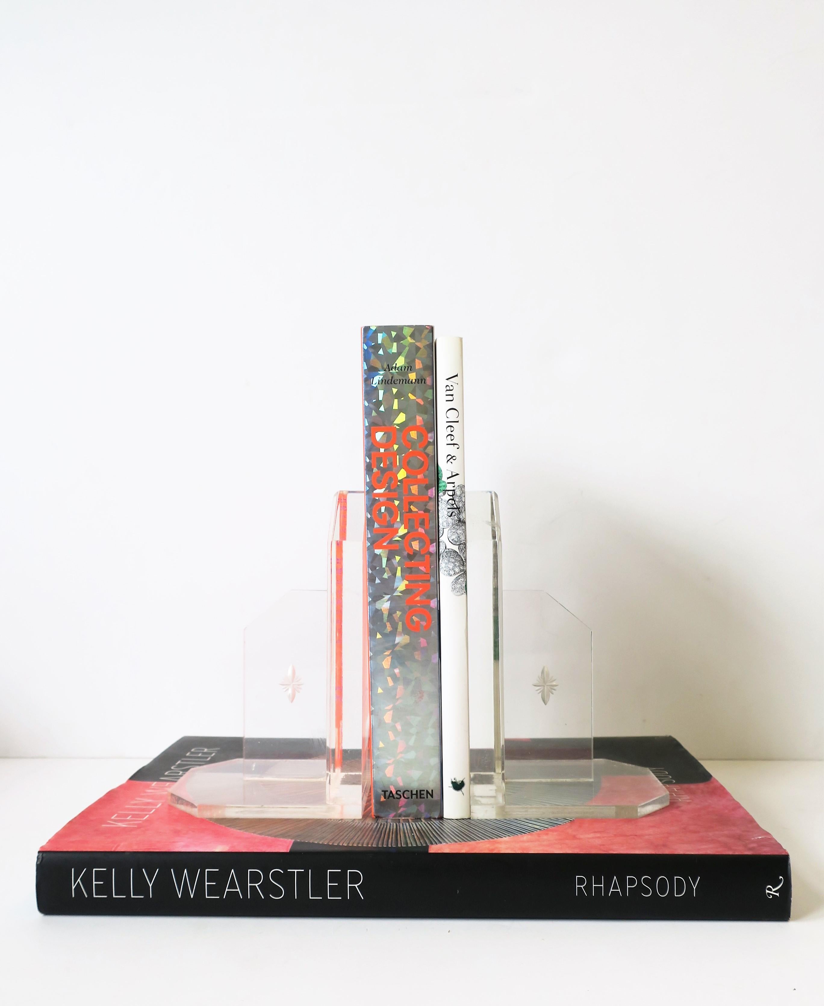 Modern Acrylic Bookends, Pair In Good Condition For Sale In New York, NY