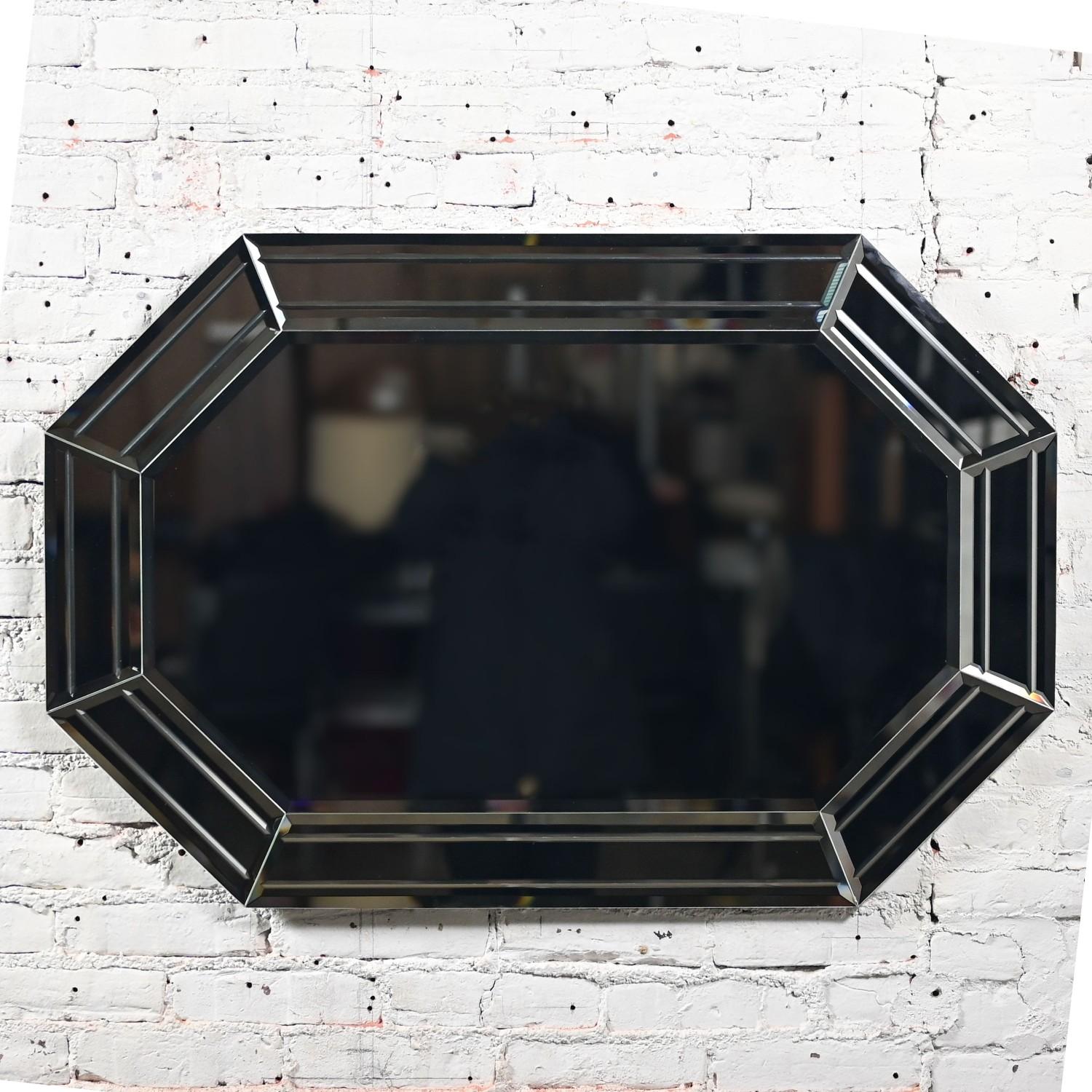 Vintage Modern Art Deco Revive Style Octagon Muti Panel Beveled Wall Mirror en vente 4