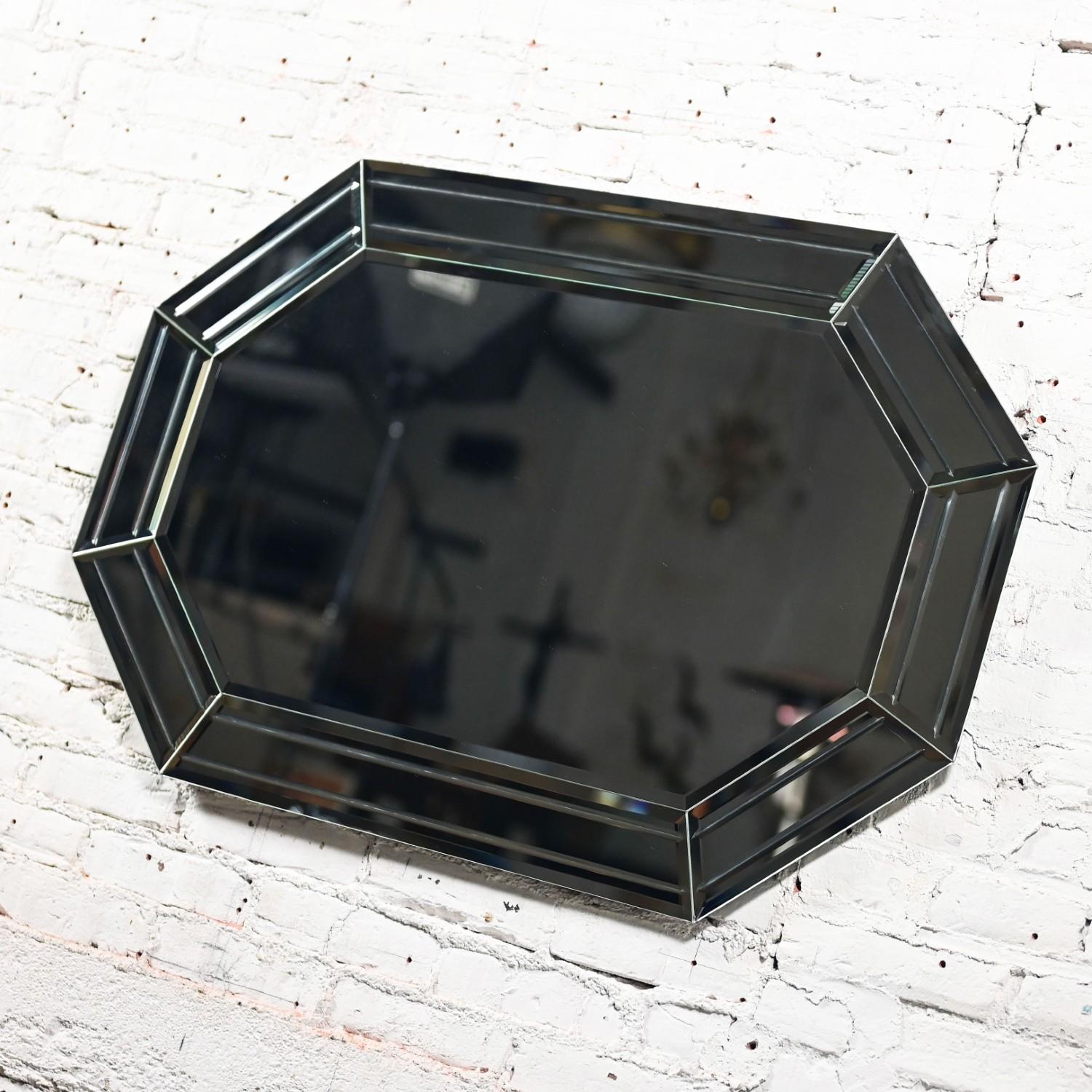 Vintage Modern Art Deco Revive Style Octagon Muti Panel Beveled Wall Mirror en vente 5